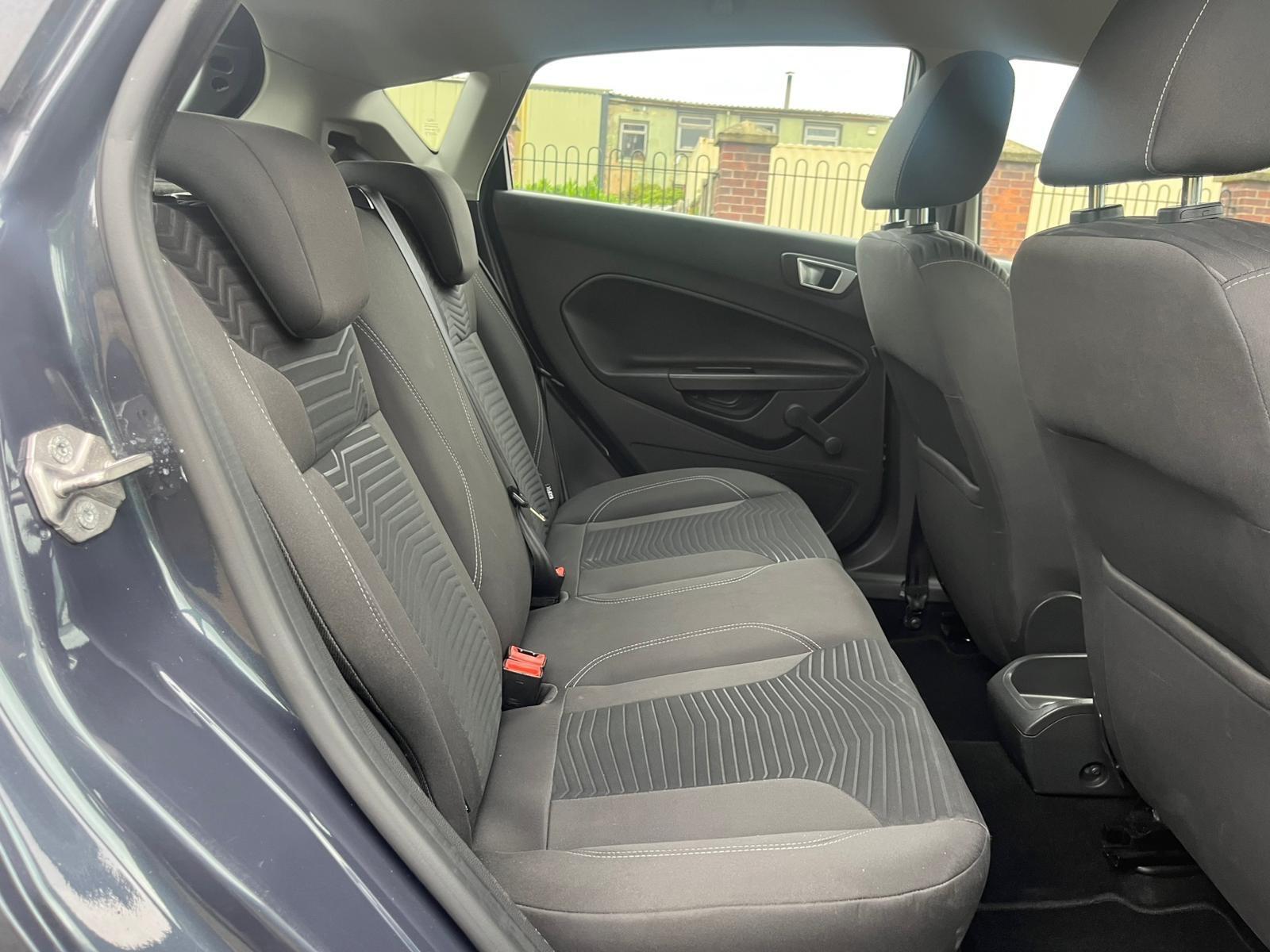Ford Fiesta - Image 11
