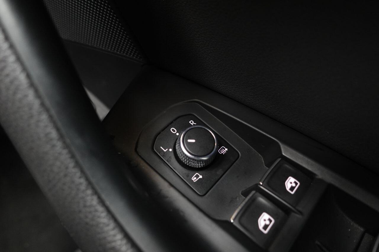 Volkswagen Touareg - Image 51