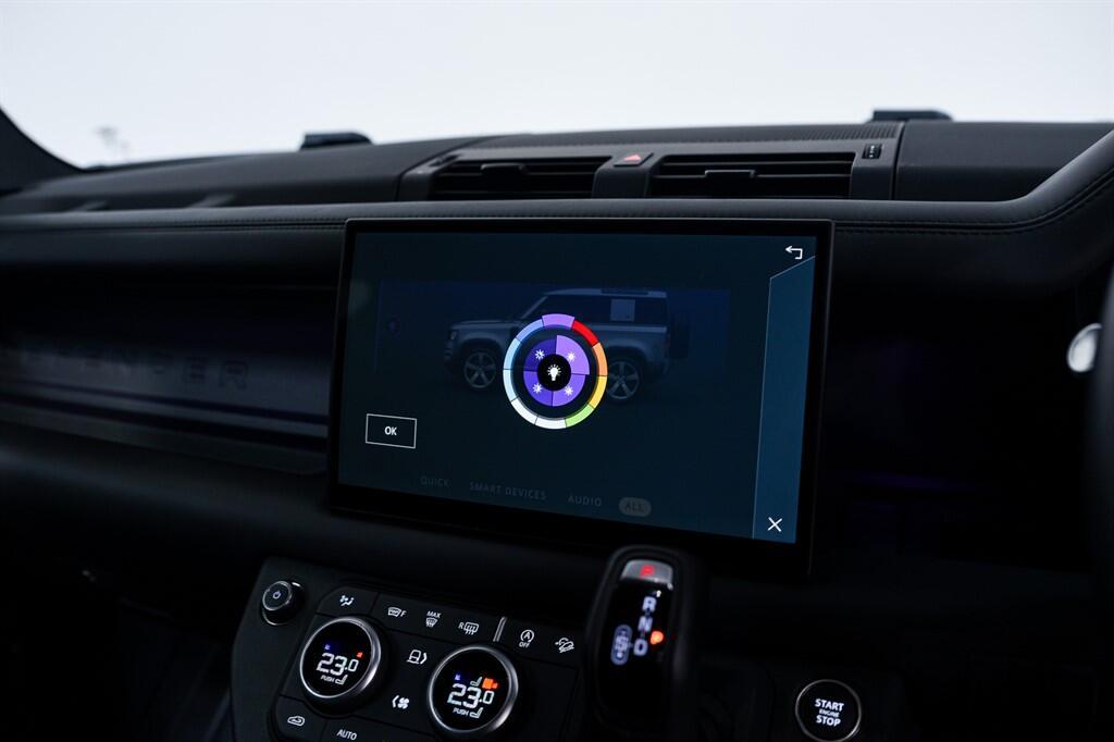 Land Rover Defender 90 - Image 29