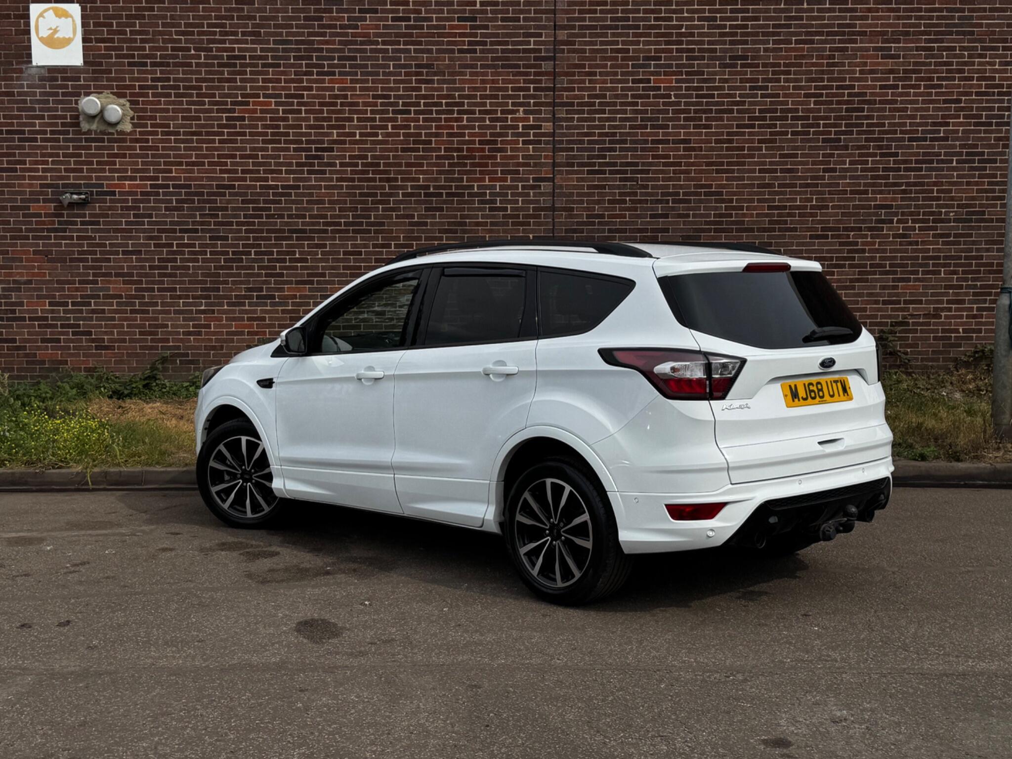 Ford Kuga - Image 4