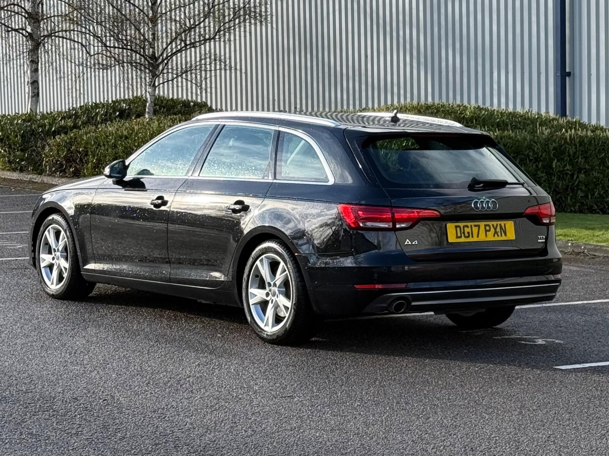Audi A4 Avant - Image 13