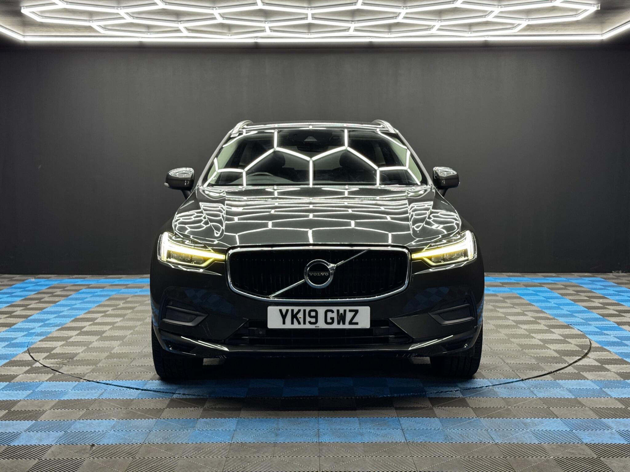 Volvo XC60 - Image 2