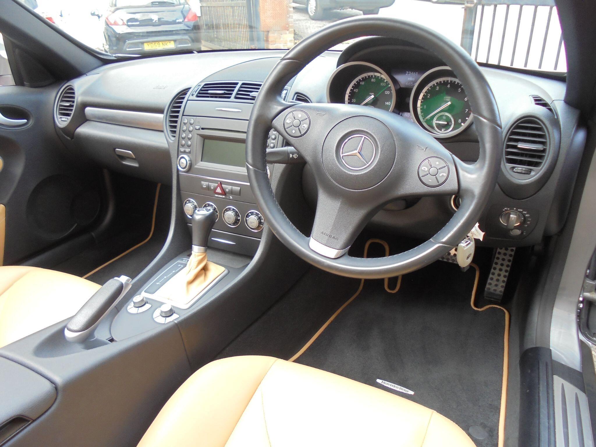 Mercedes SLK - Image 14