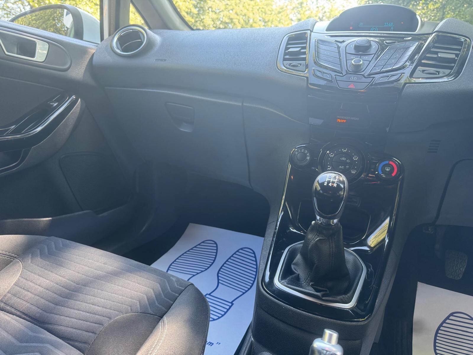Ford Fiesta - Image 15