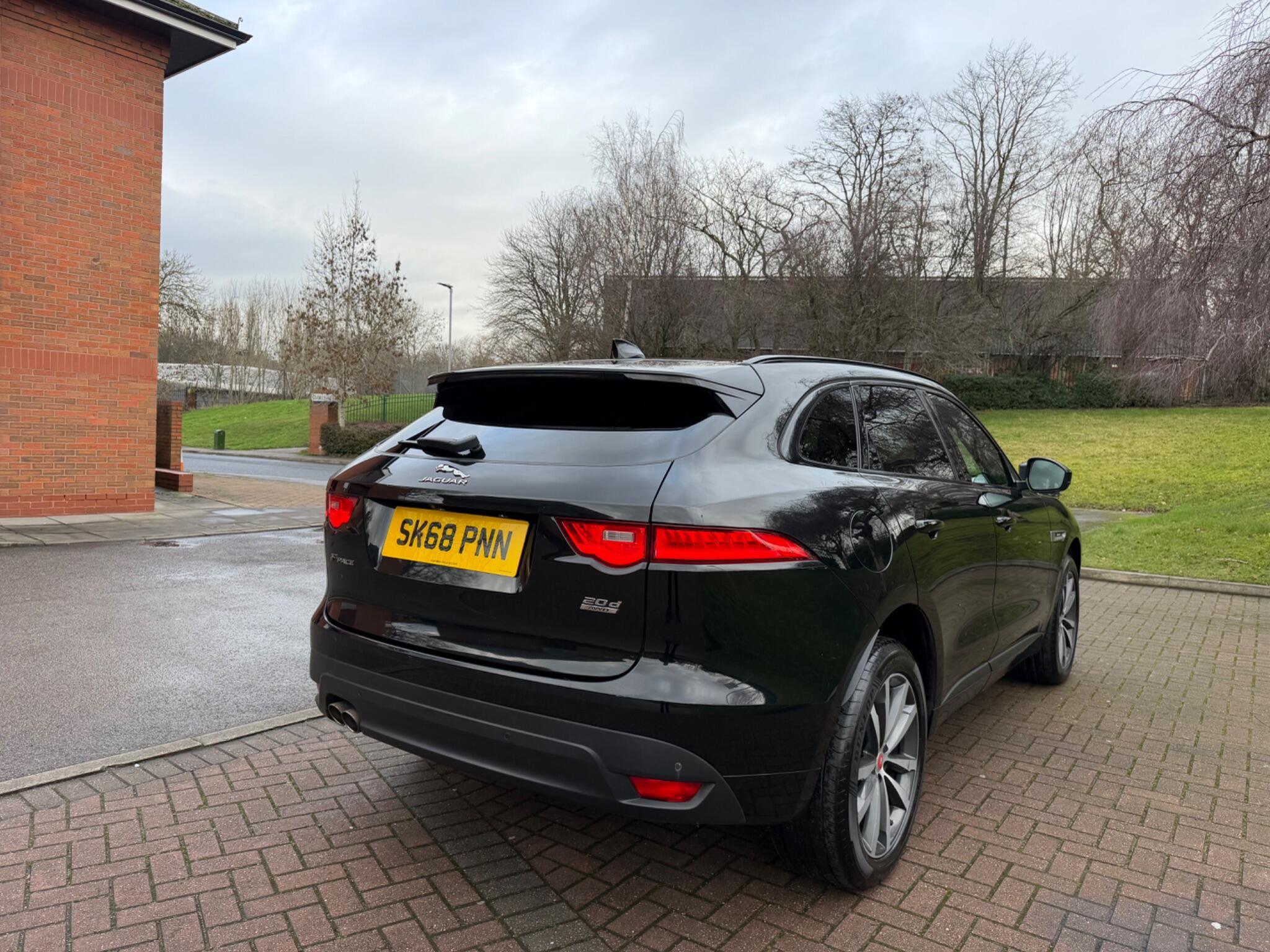 Jaguar F-Pace - Image 26