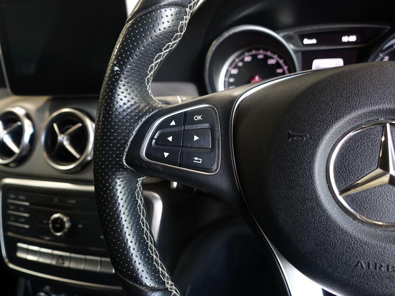 Mercedes-benz GLA - Image 19