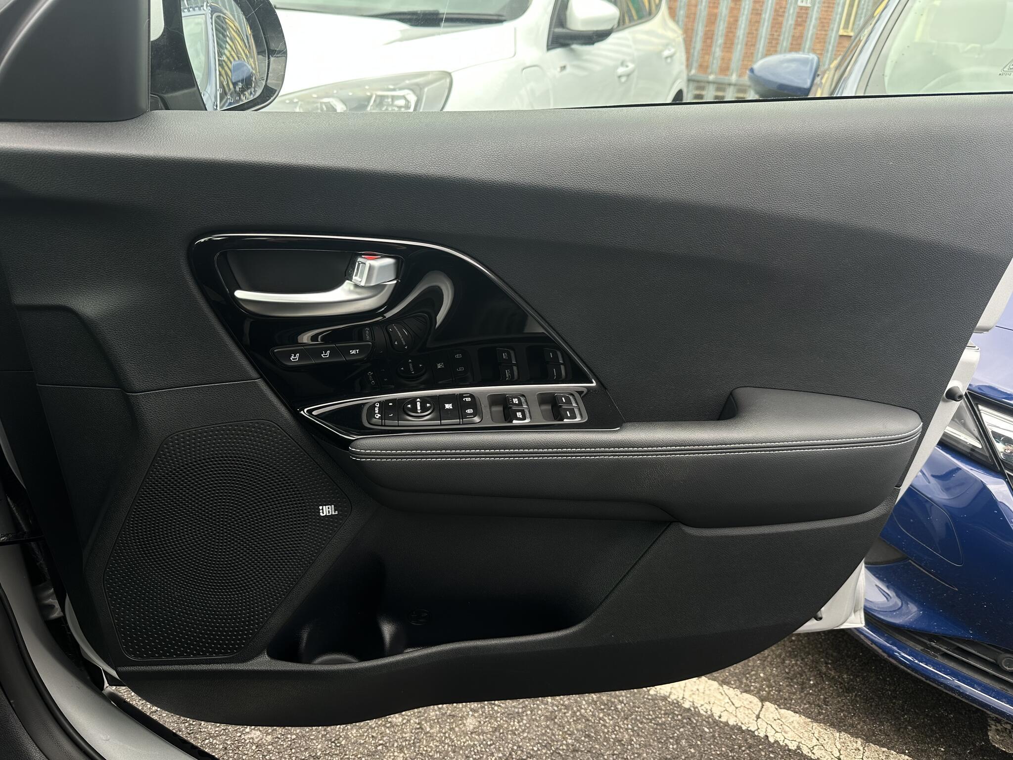 Kia Niro - Image 14