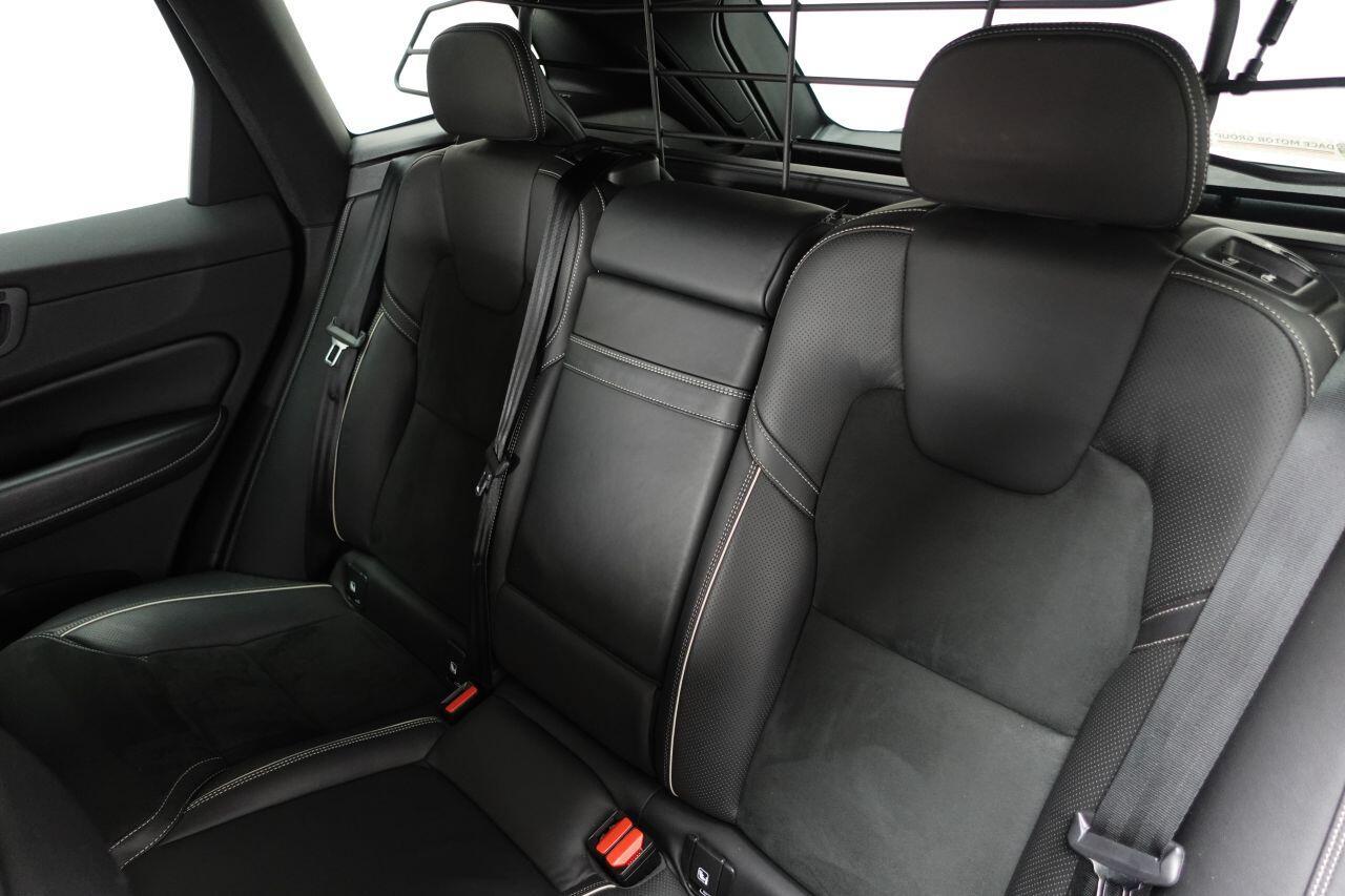 Volvo XC60 - Image 19