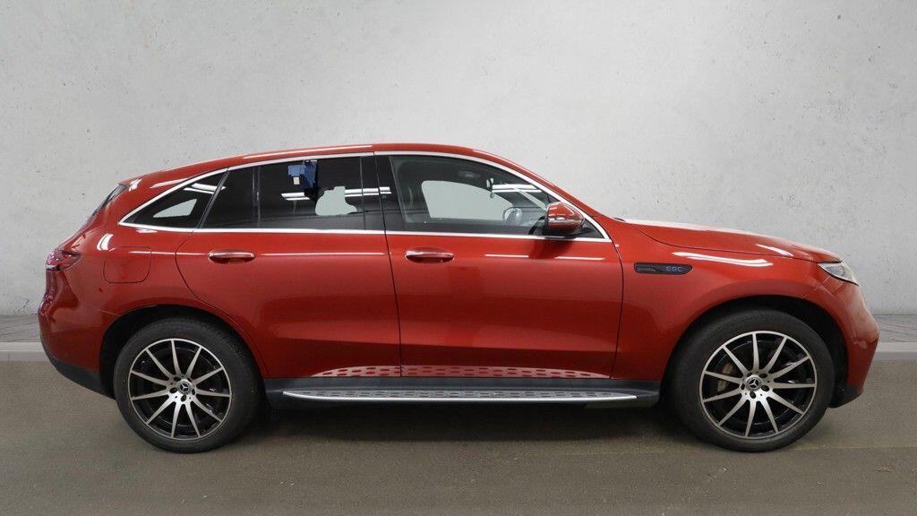 Mercedes Eqc - Image 8