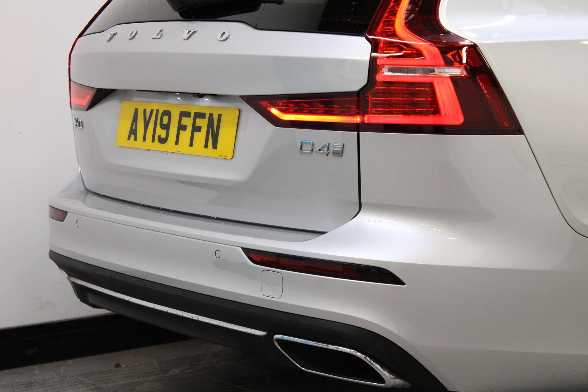 Volvo V60 - Image 11