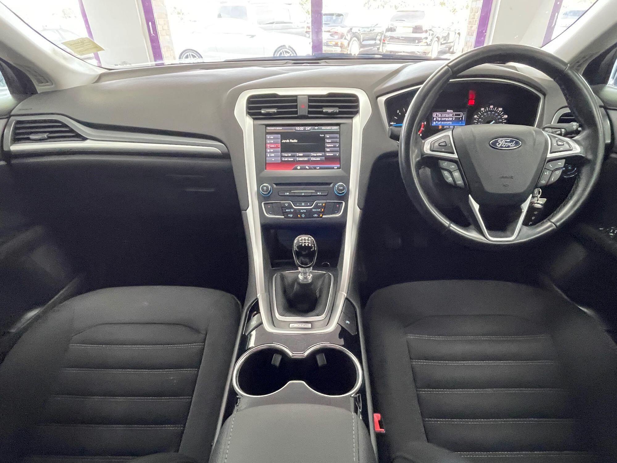 Ford Mondeo - Image 2