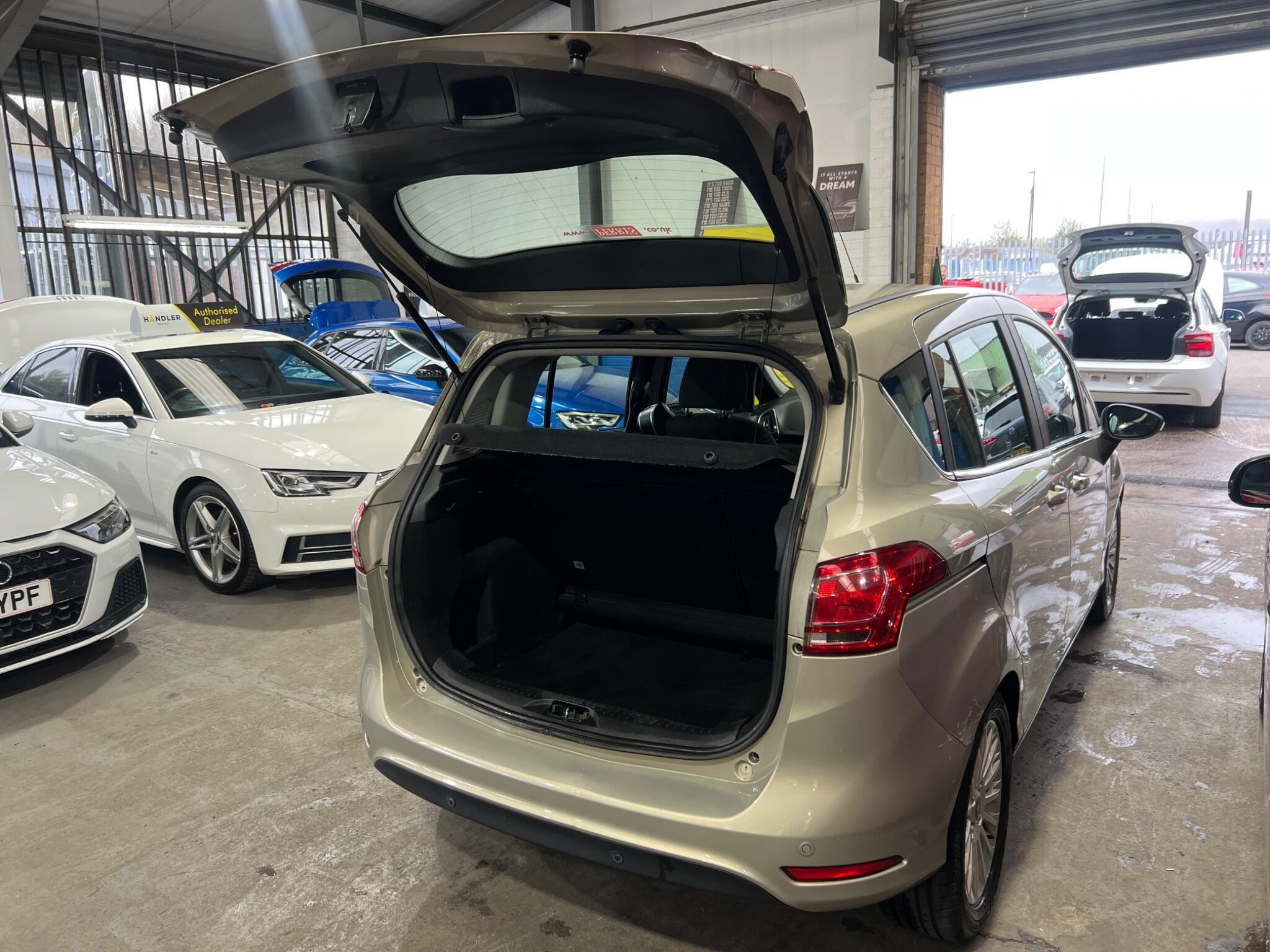 Ford B-Max - Image 17