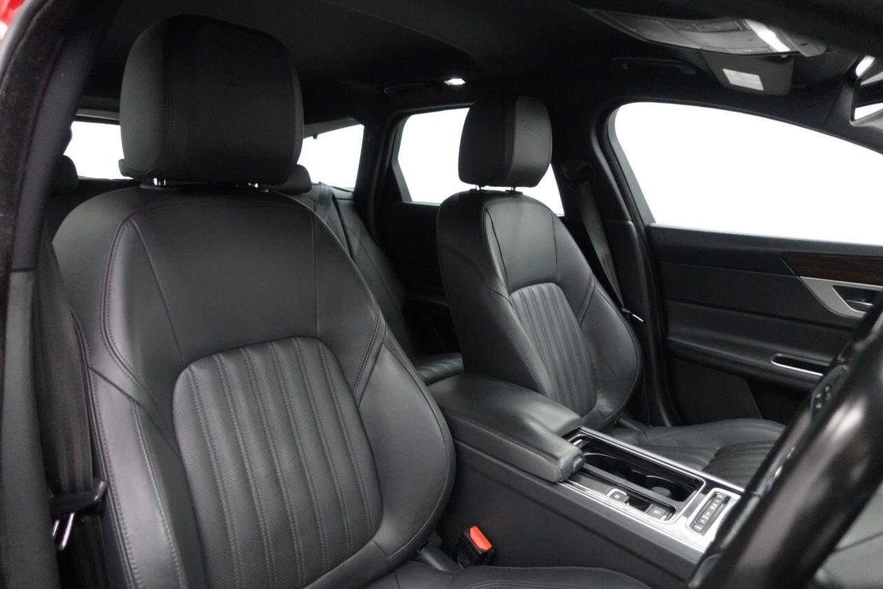 Jaguar XF - Image 3