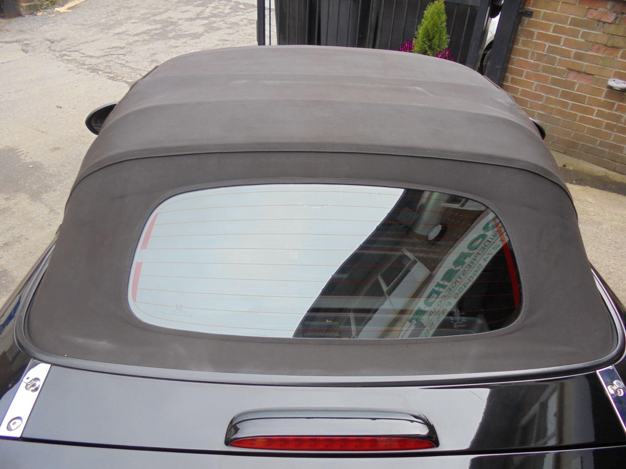 Mazda MX-5 - Image 12