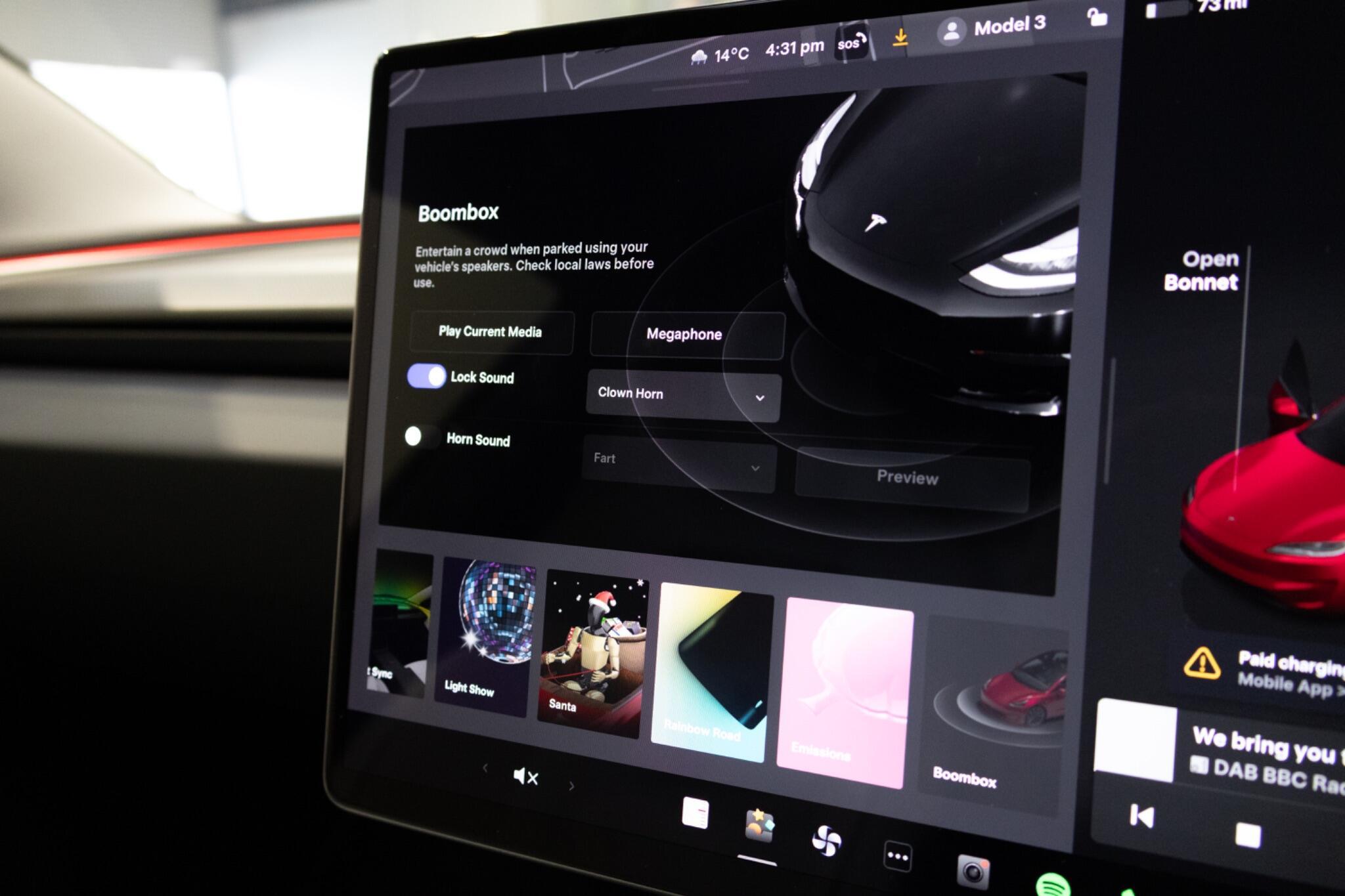 Tesla Model 3 - Image 32