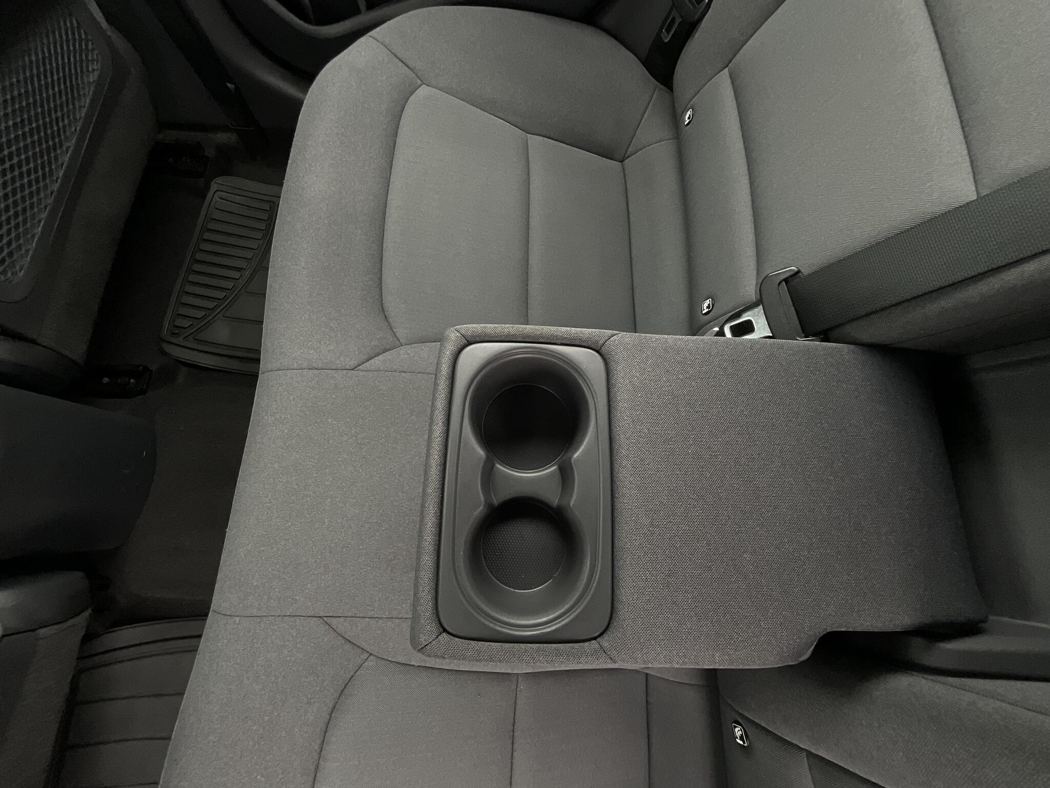 Hyundai Ioniq - Image 16