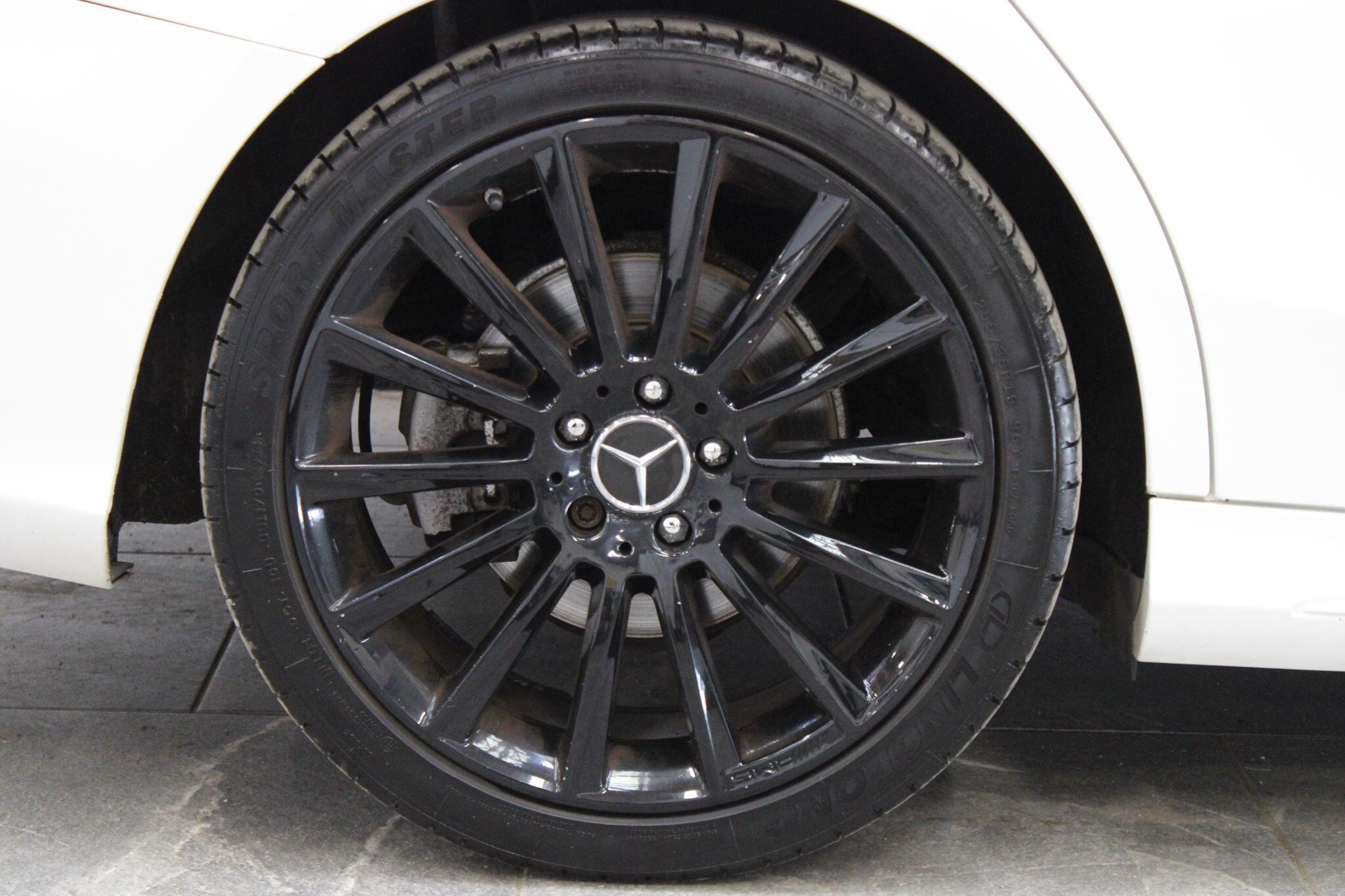 Mercedes C Class - Image 10