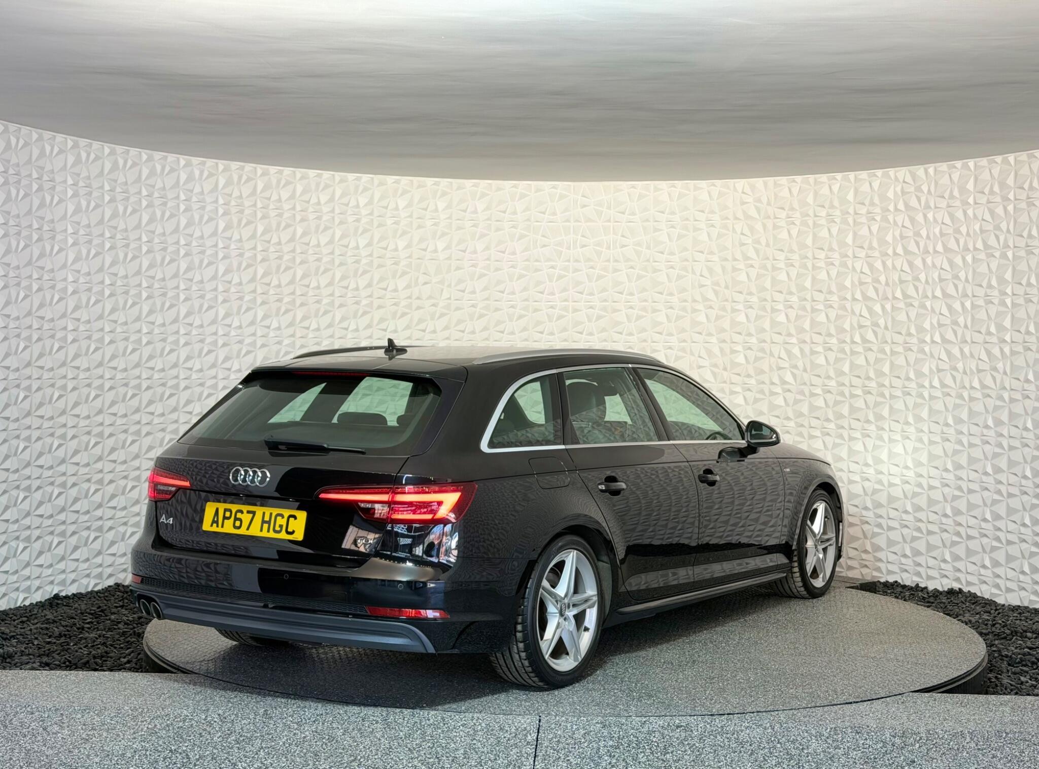 Audi A4 Avant - Image 8