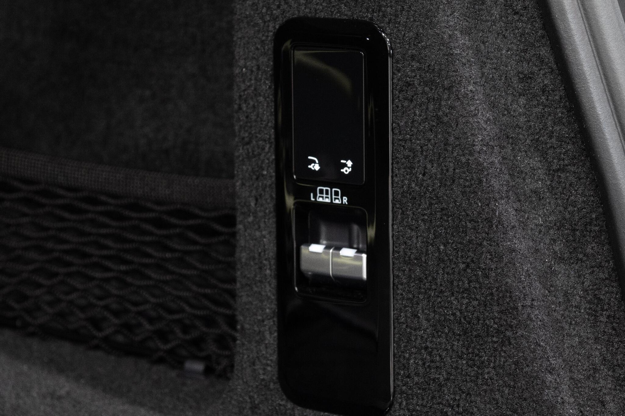 Land Rover RANGE ROVER SPORT - Image 11