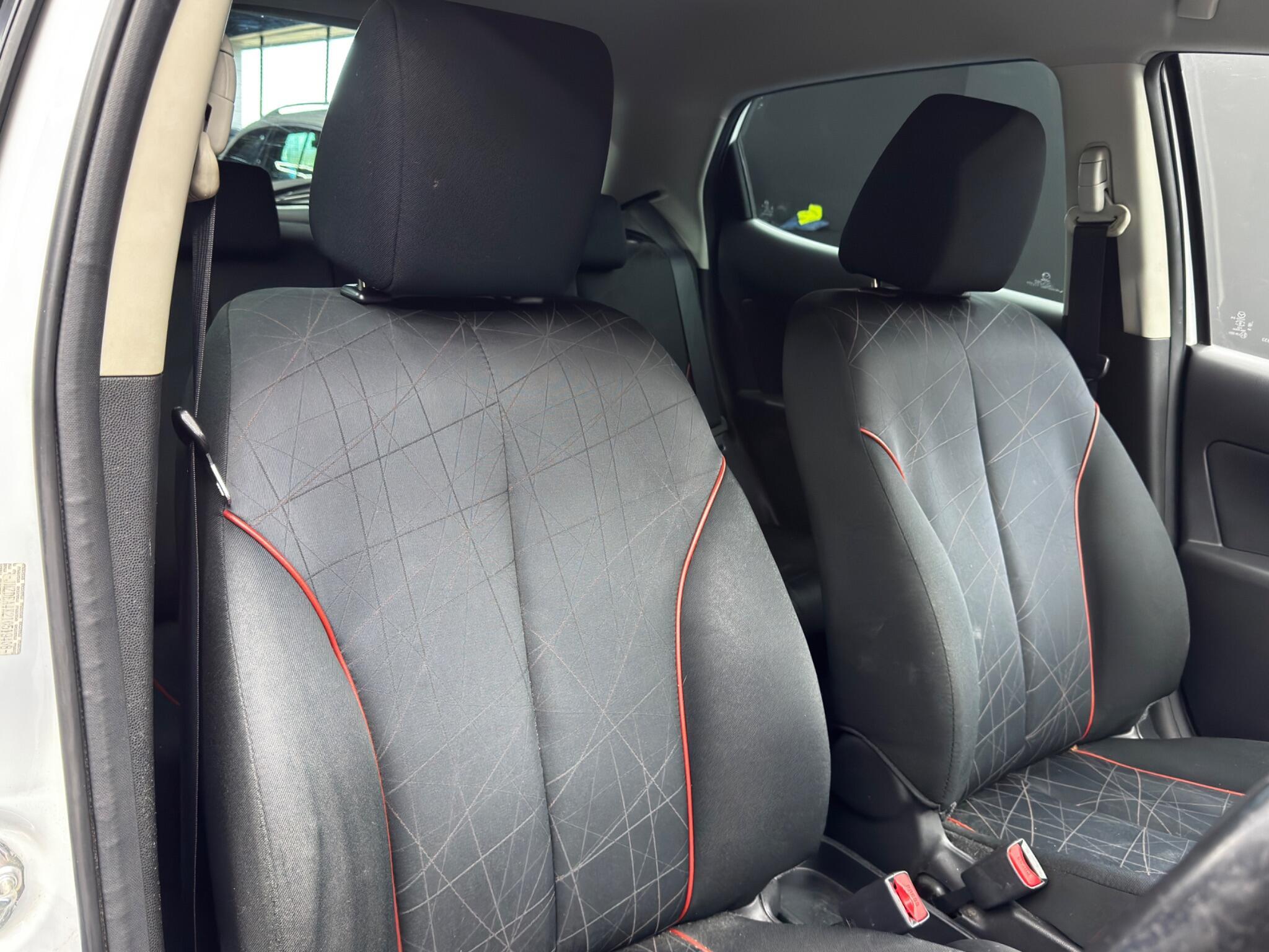 Mazda MAZDA2 - Image 12