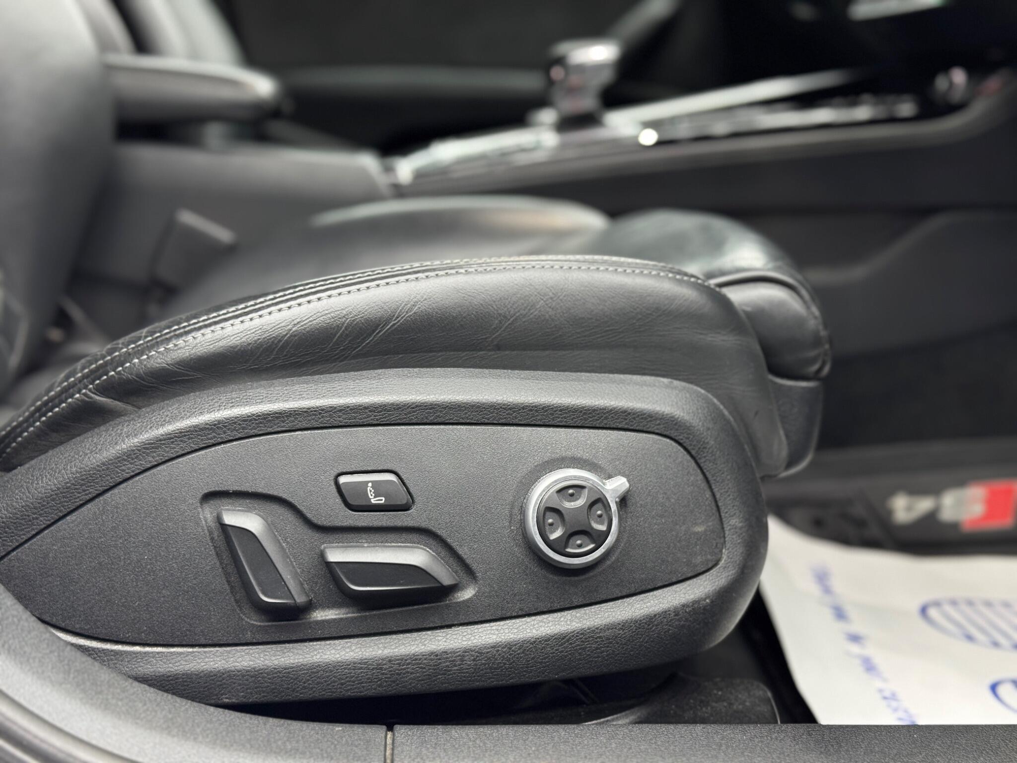 Audi S4 Avant - Image 48