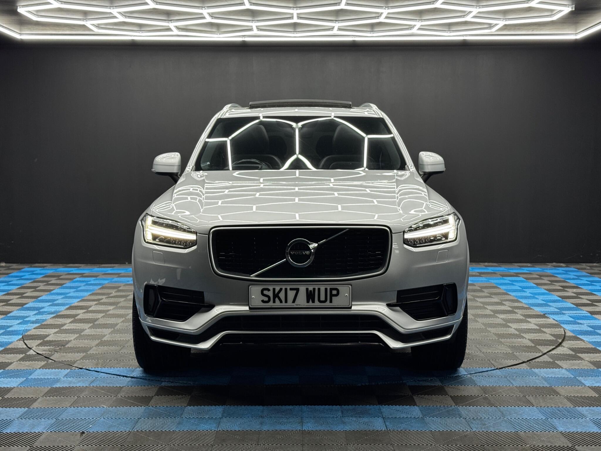 Volvo XC90 - Image 2