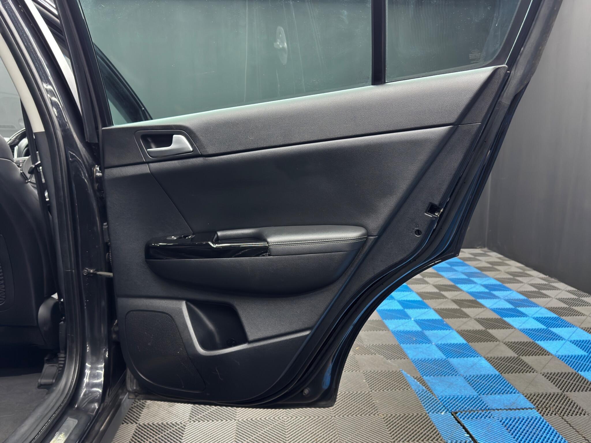 Kia Sportage - Image 43