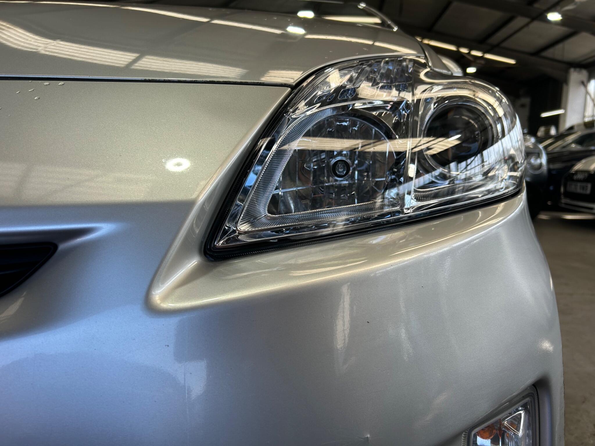 Toyota Prius - Image 29