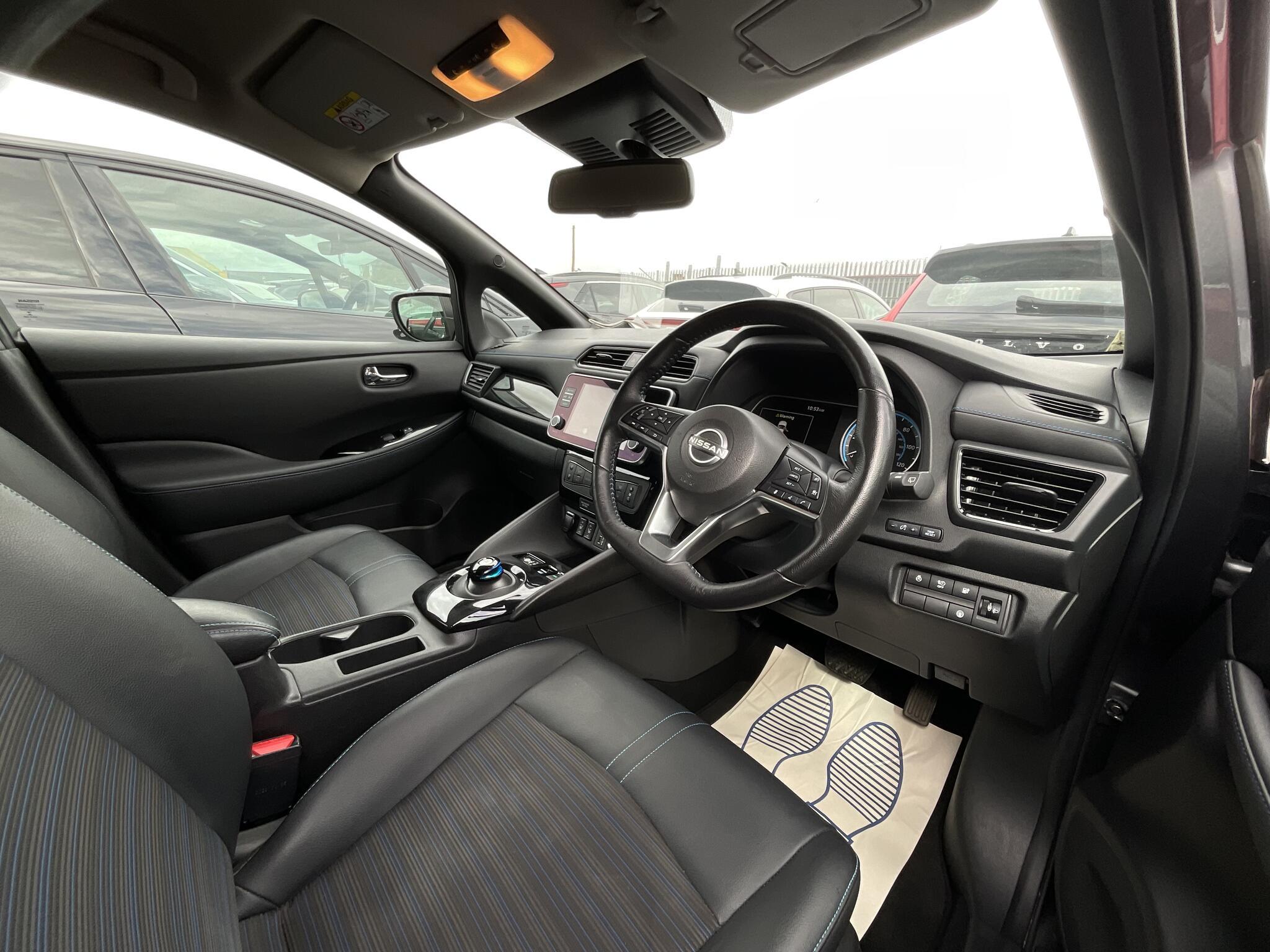 Nissan Leaf - Image 7
