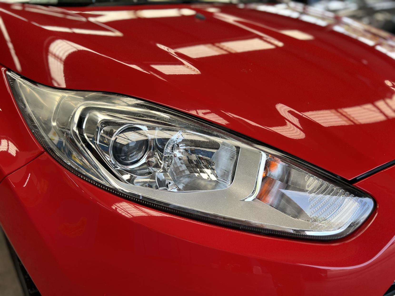 Ford Fiesta - Image 12