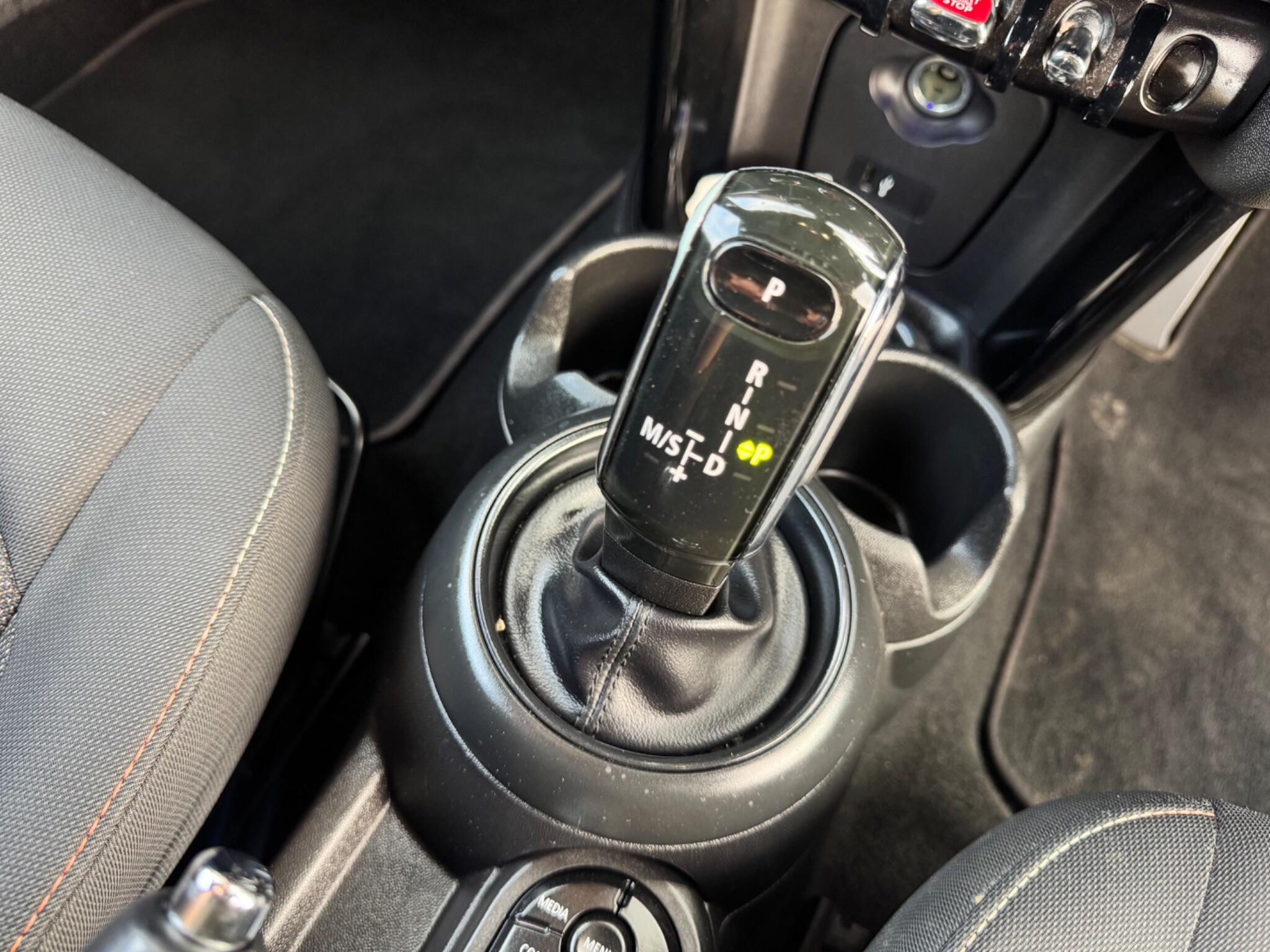 MINI Convertible - Image 27