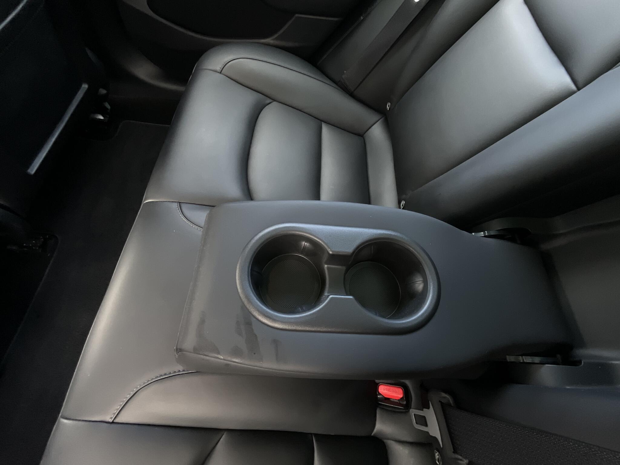 Tesla Model 3 - Image 14