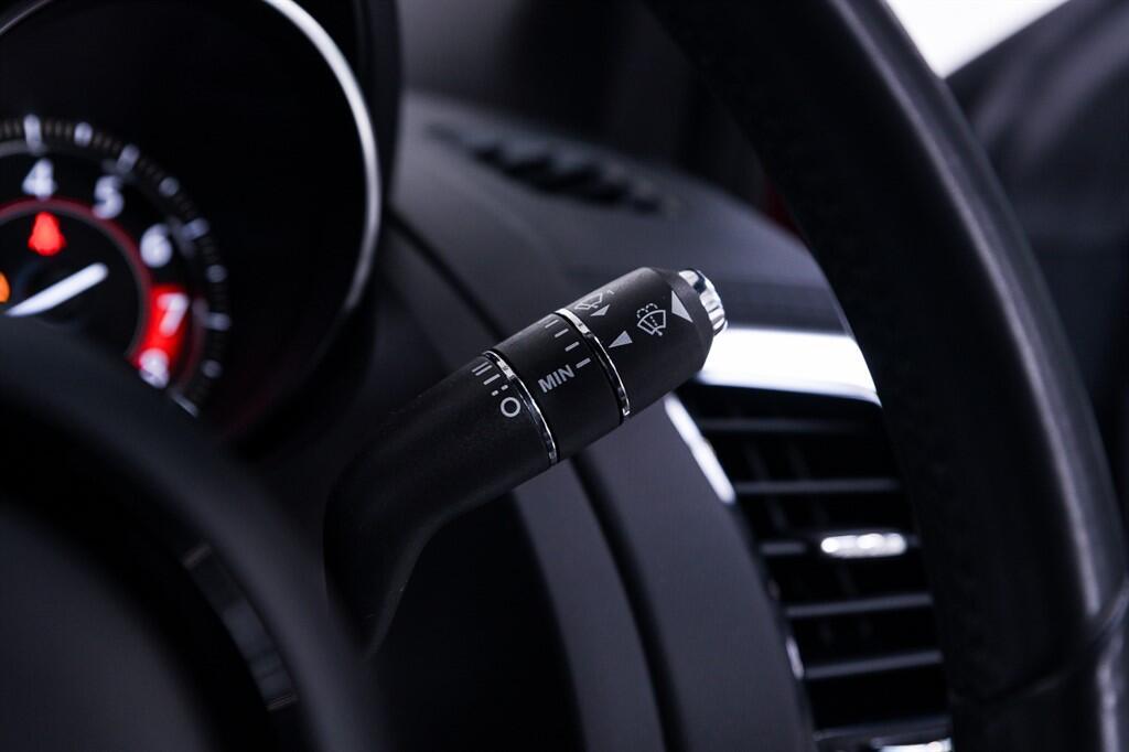 Jaguar F-Type - Image 35