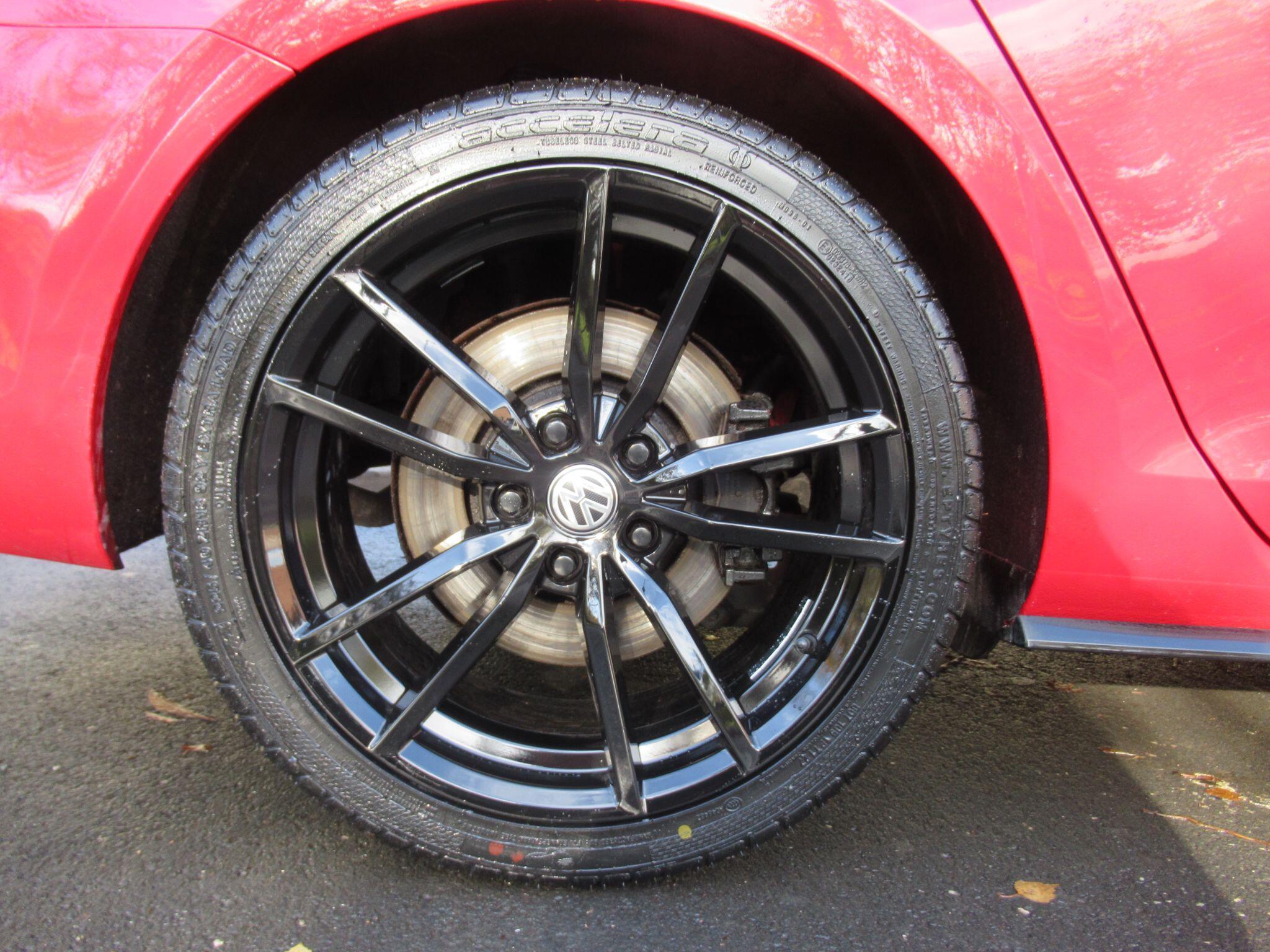 Volkswagen Golf - Image 15