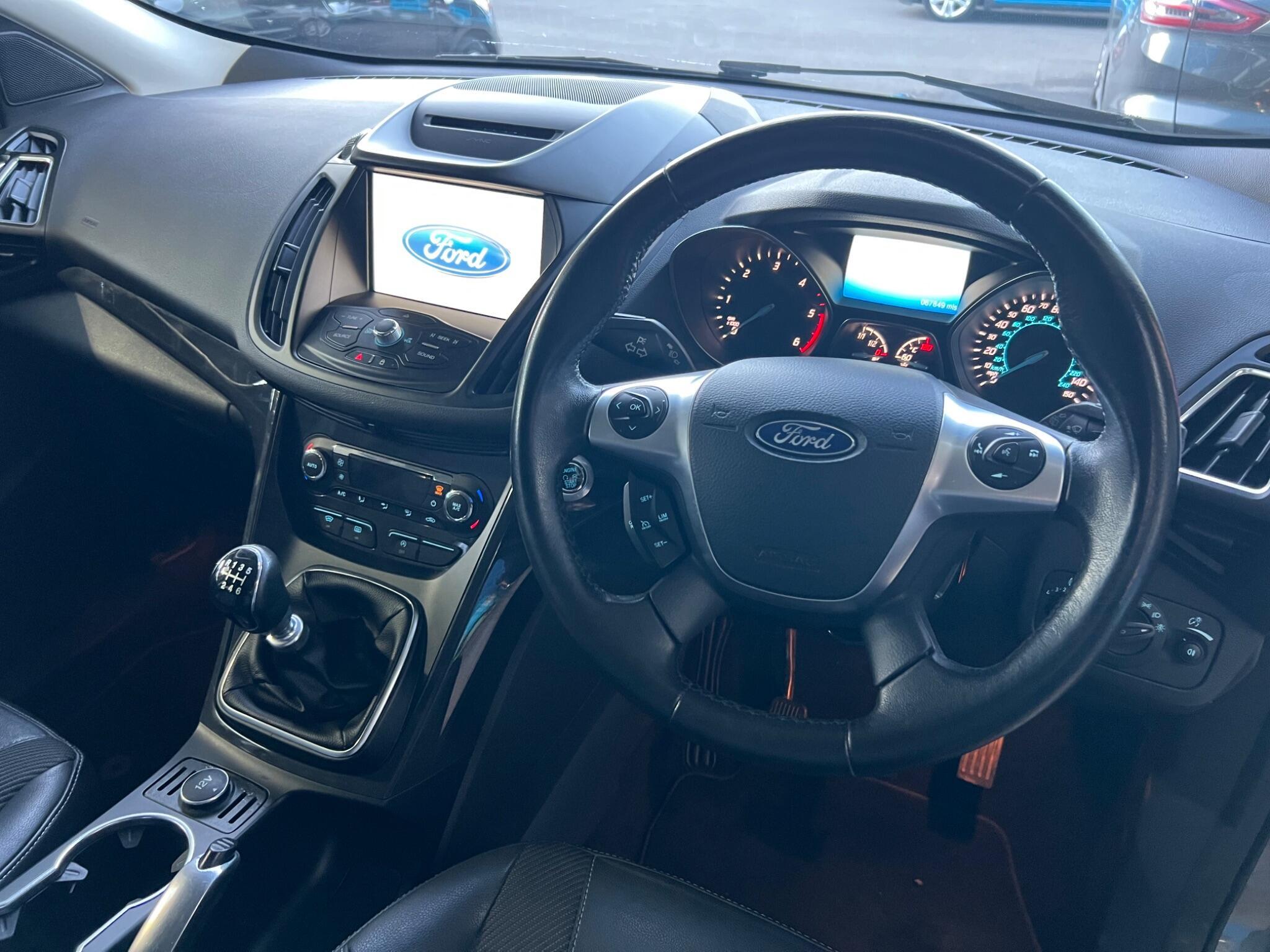 Ford Kuga - Image 25