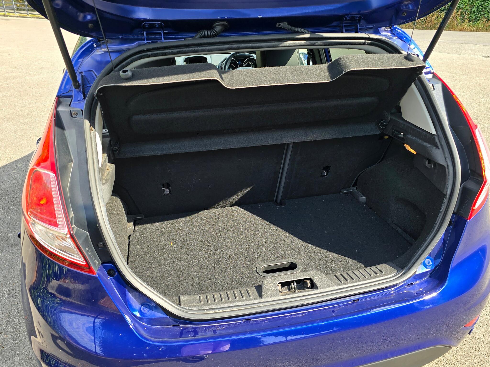 Ford Fiesta - Image 6
