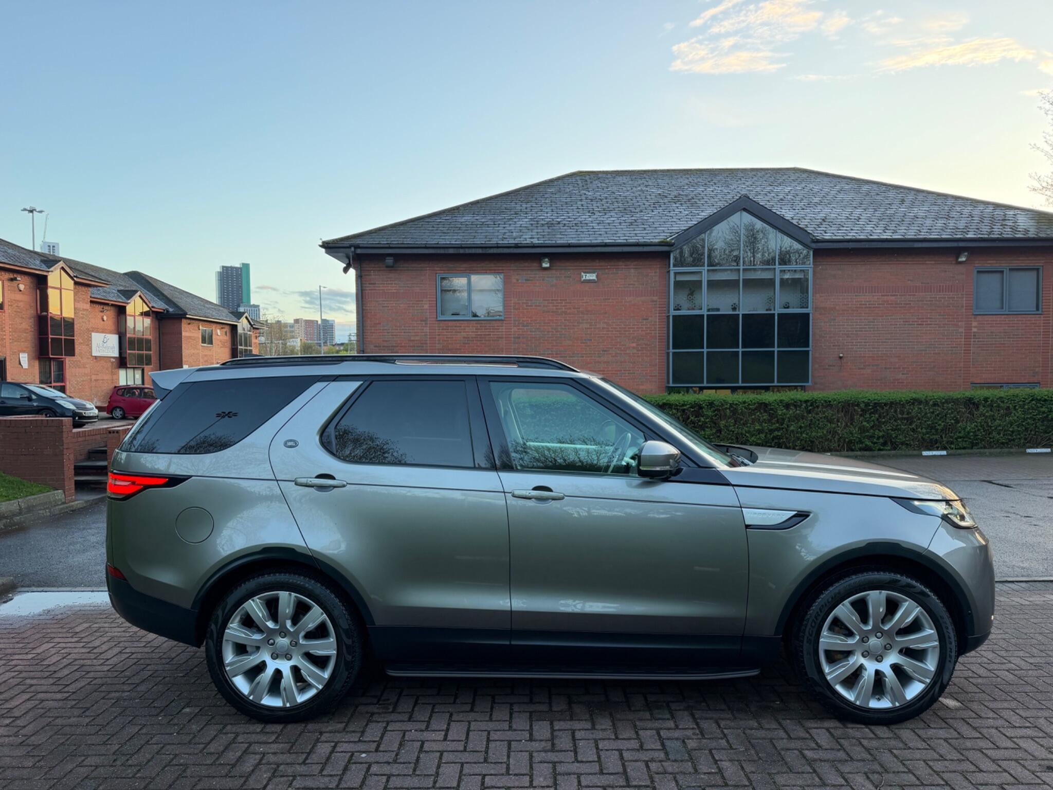 Land Rover Discovery - Image 3