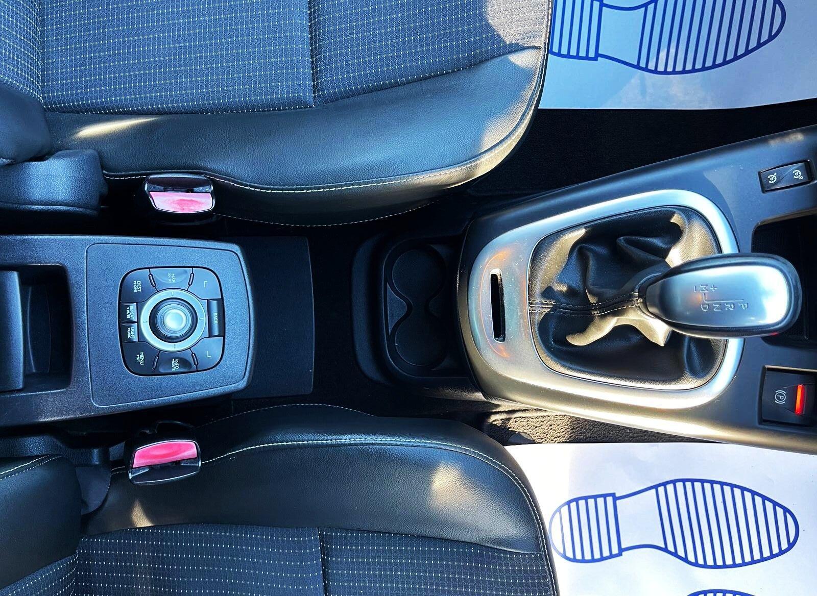 Renault Scenic - Image 44