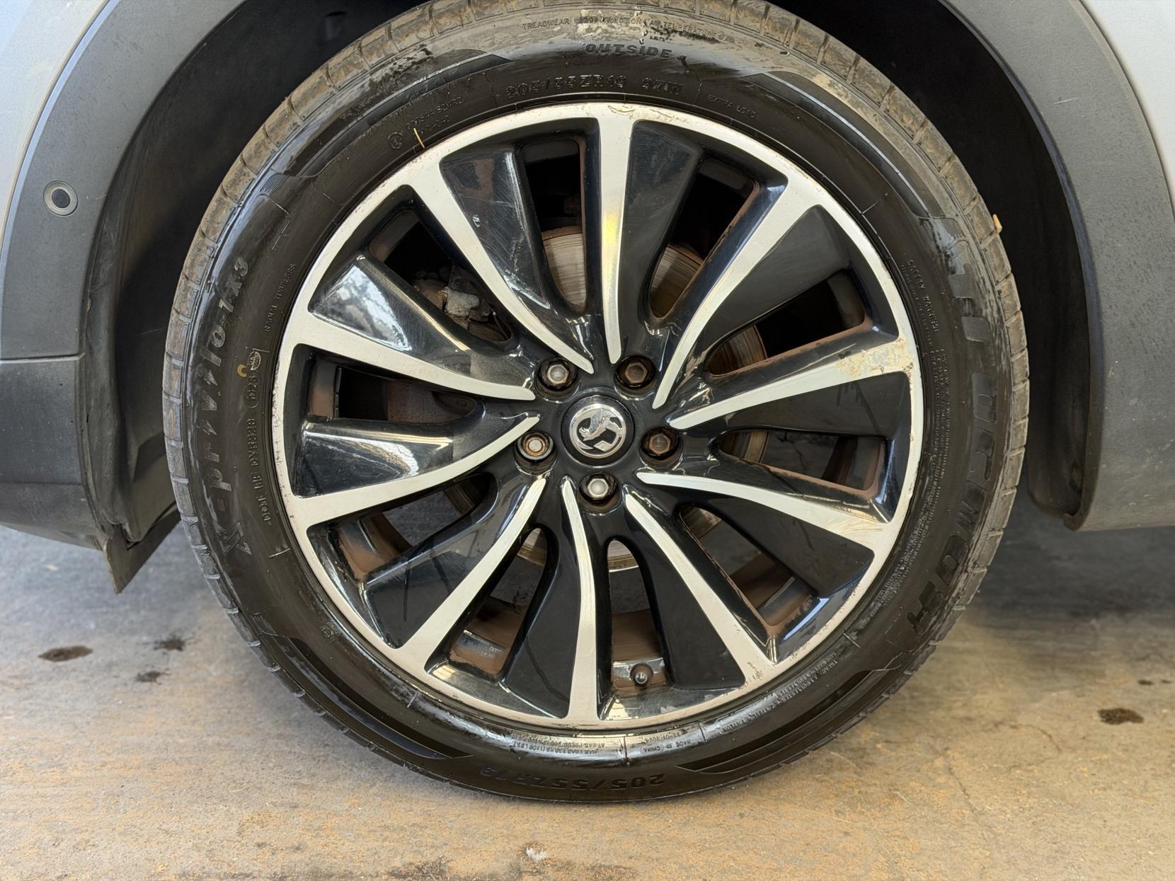 Vauxhall Grandland X - Image 19