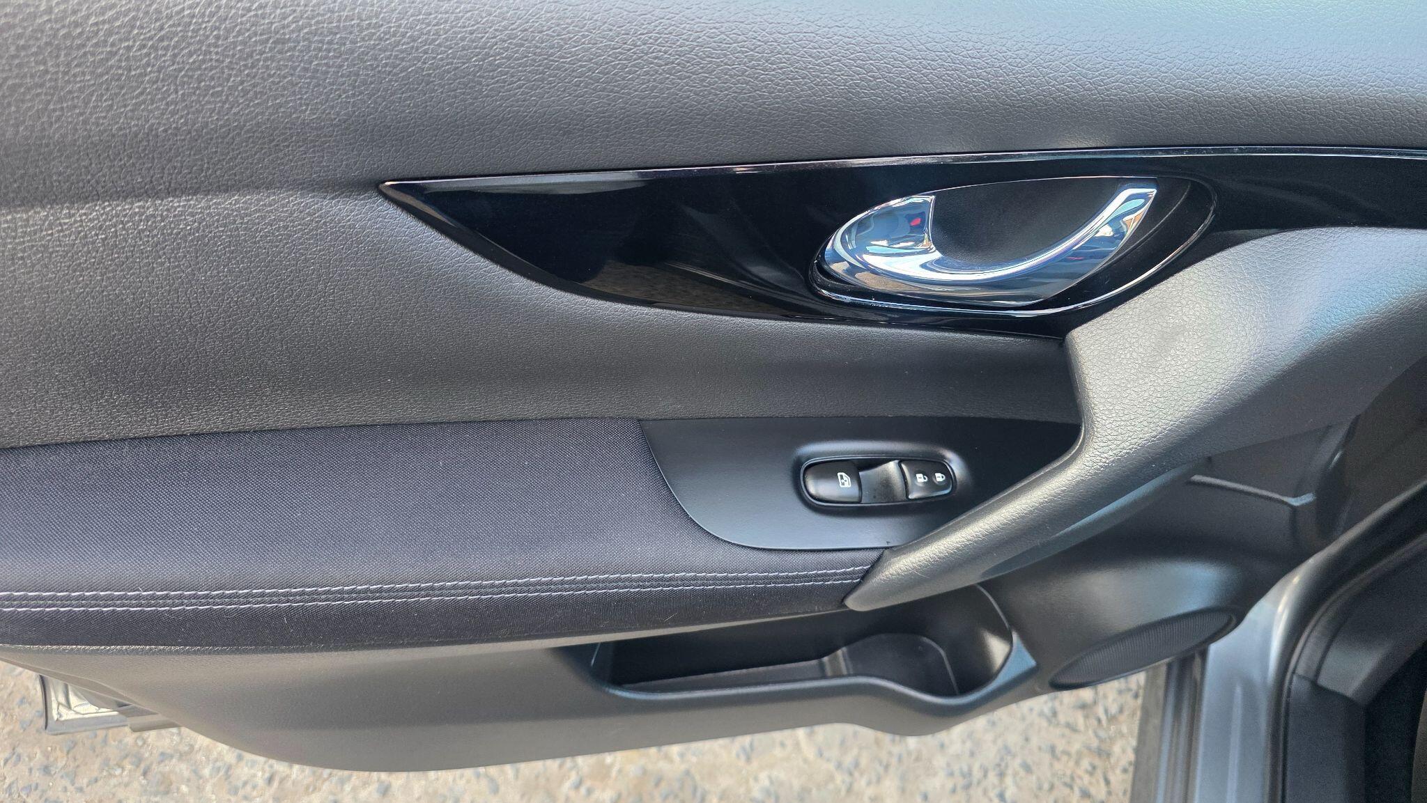 Nissan Qashqai - Image 35