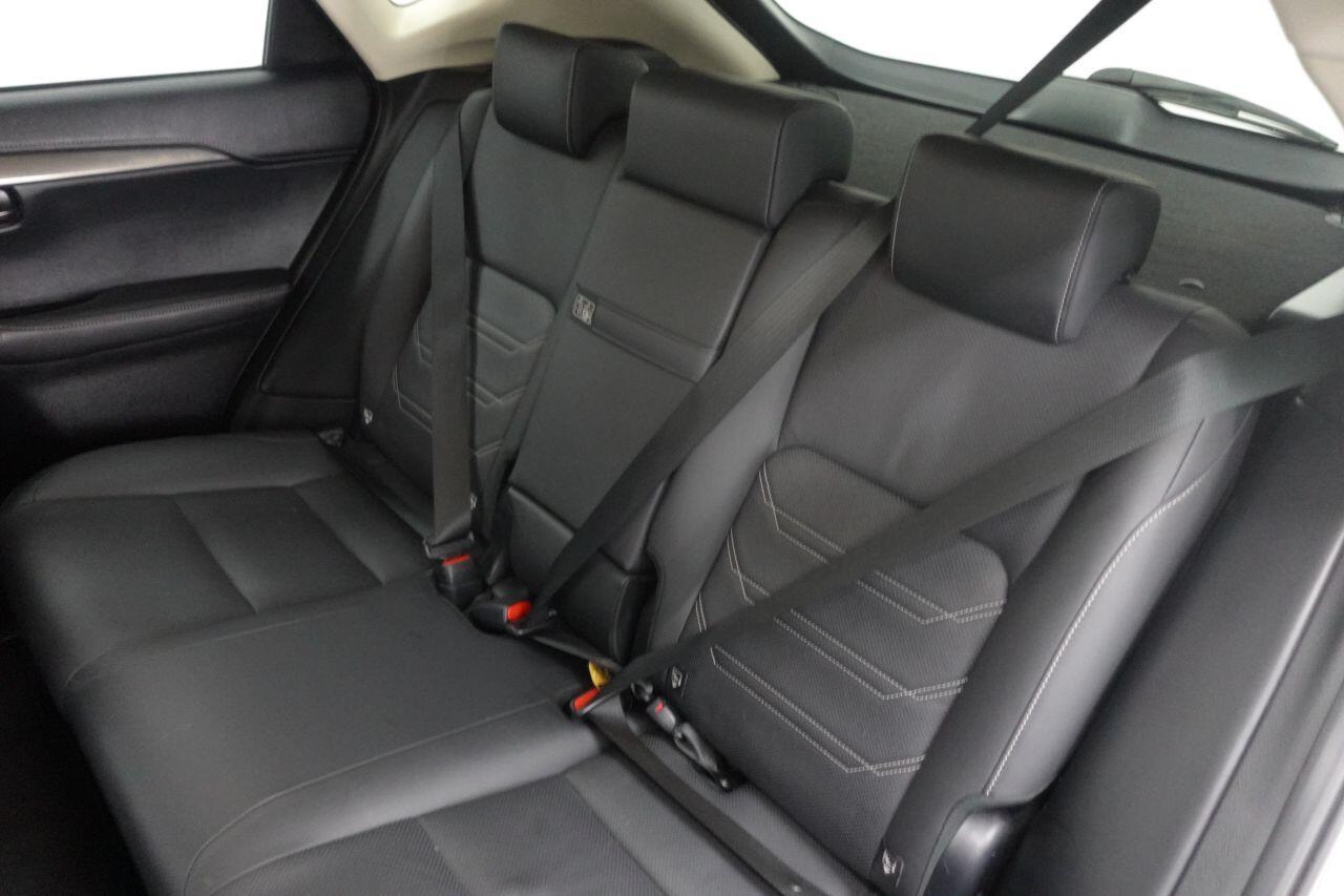 Lexus NX - Image 17
