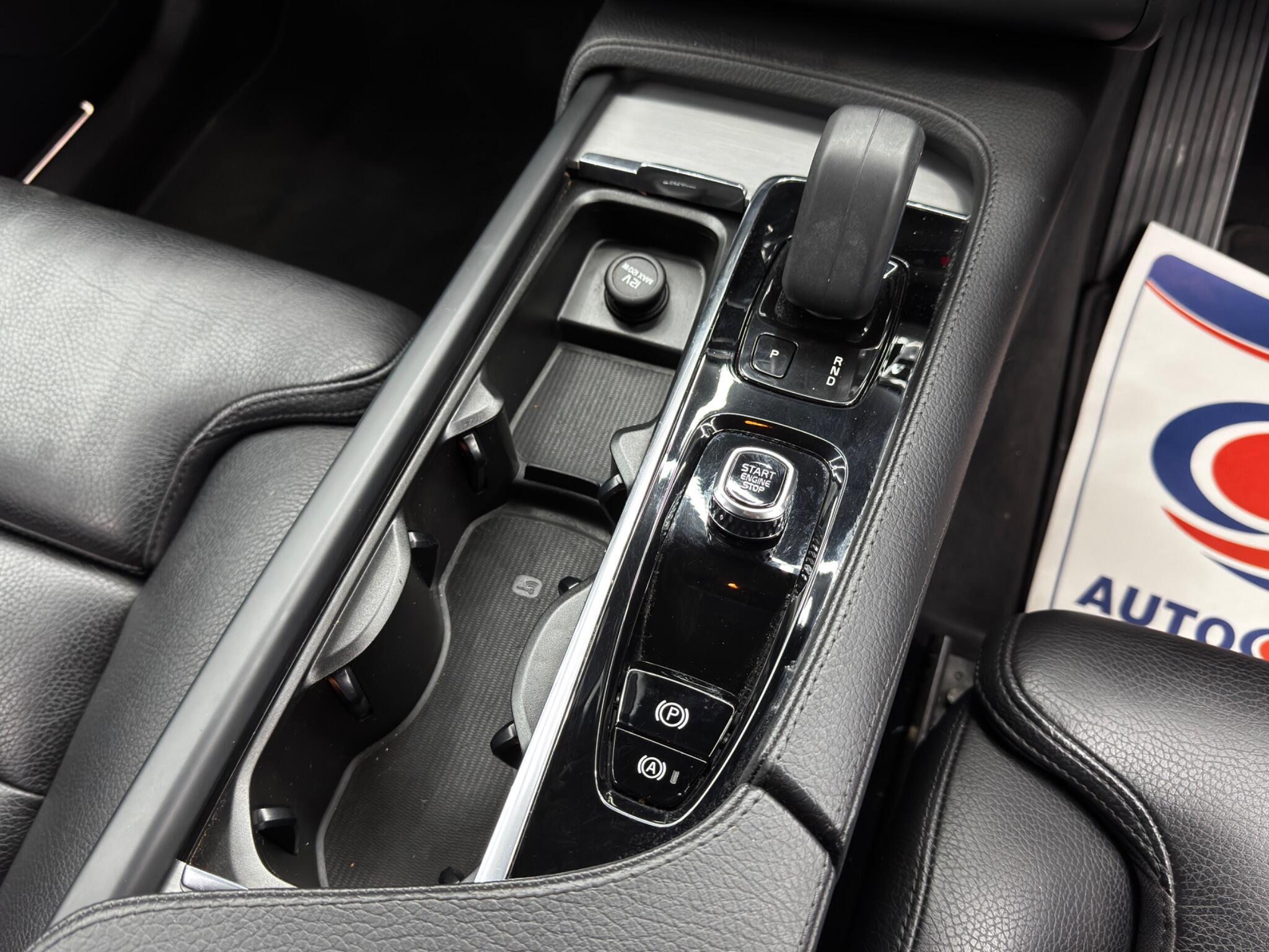 Volvo XC90 - Image 26