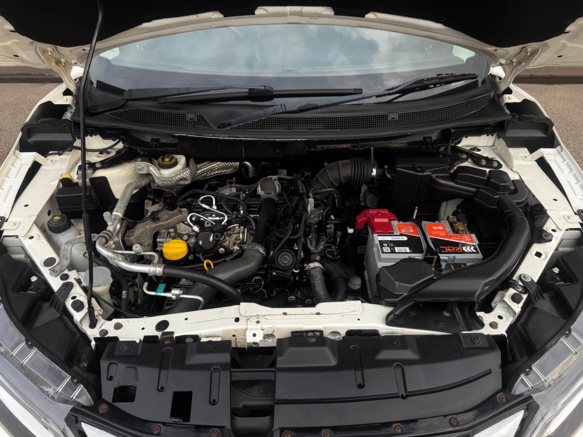 Nissan Qashqai - Image 16