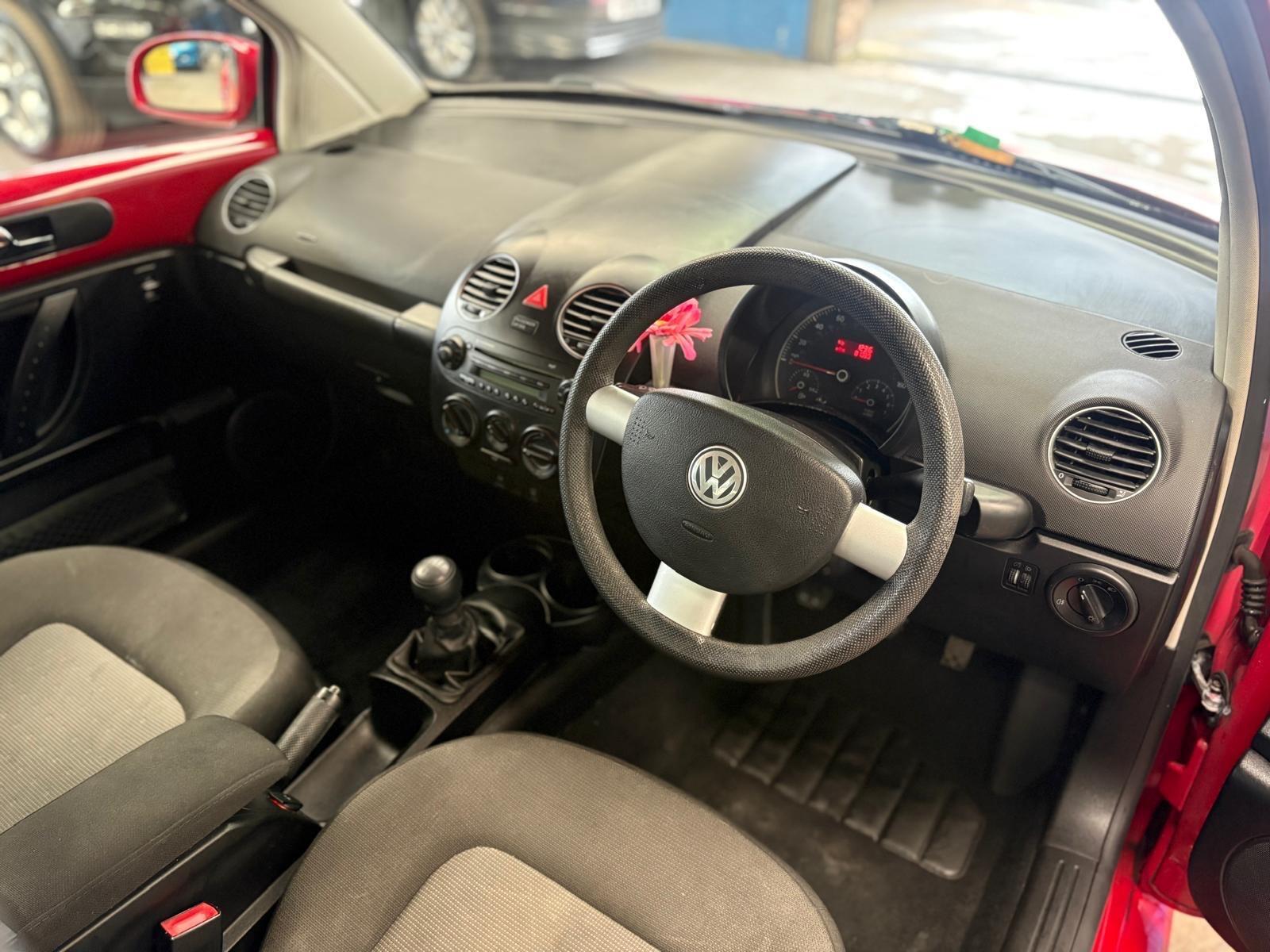 Volkswagen Beetle - Image 11