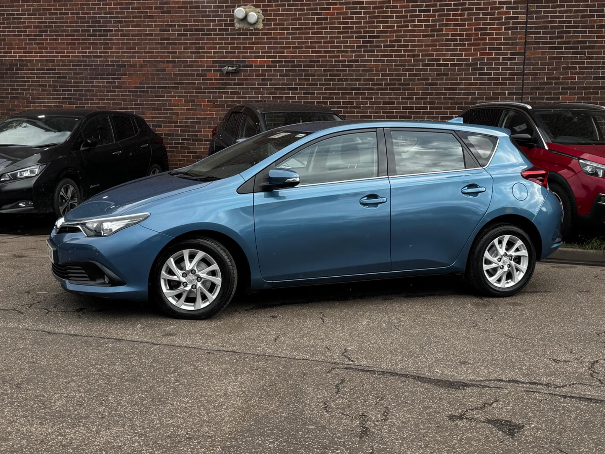 Toyota Auris - Image 12
