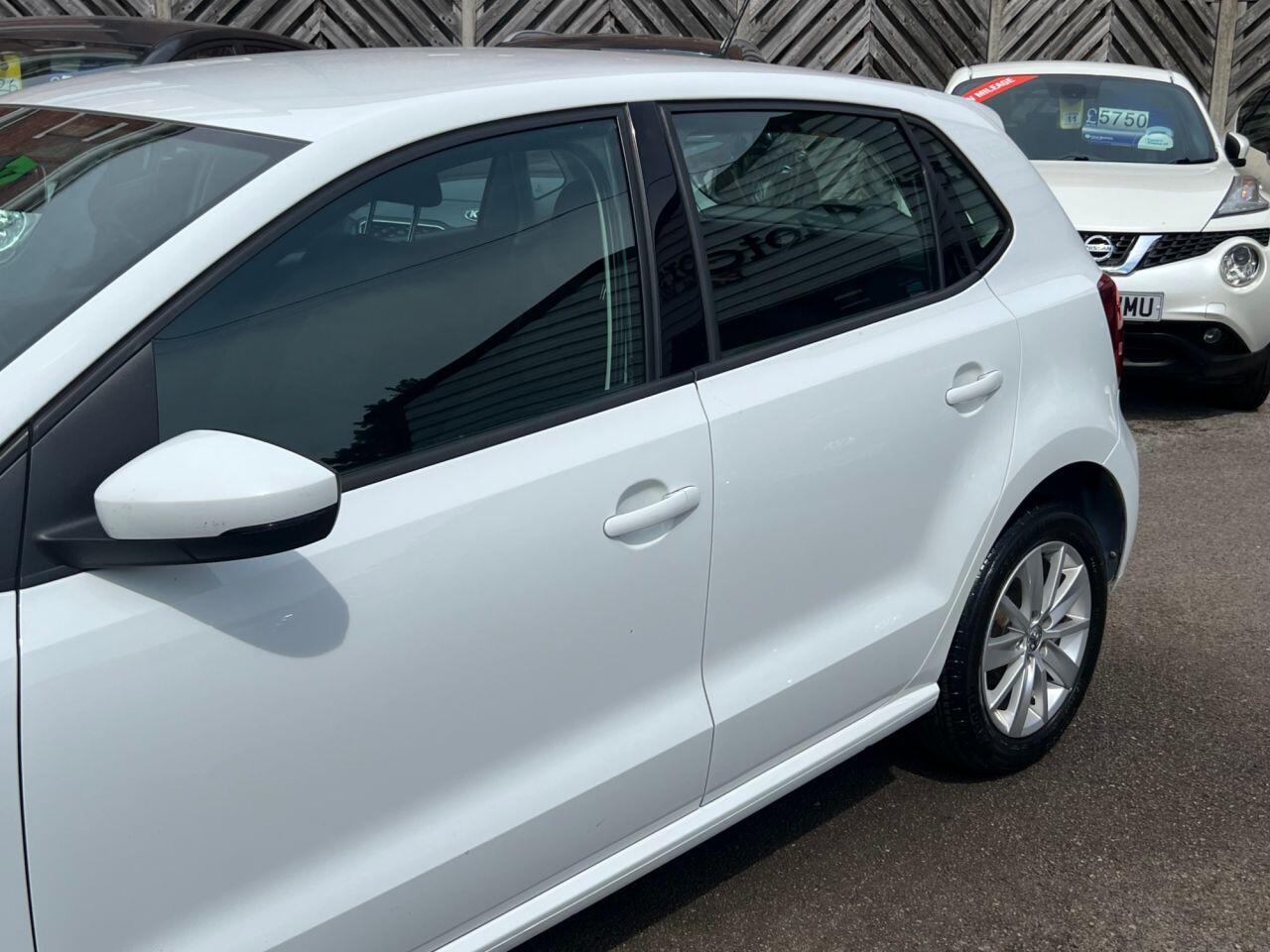 Volkswagen Polo - Image 12