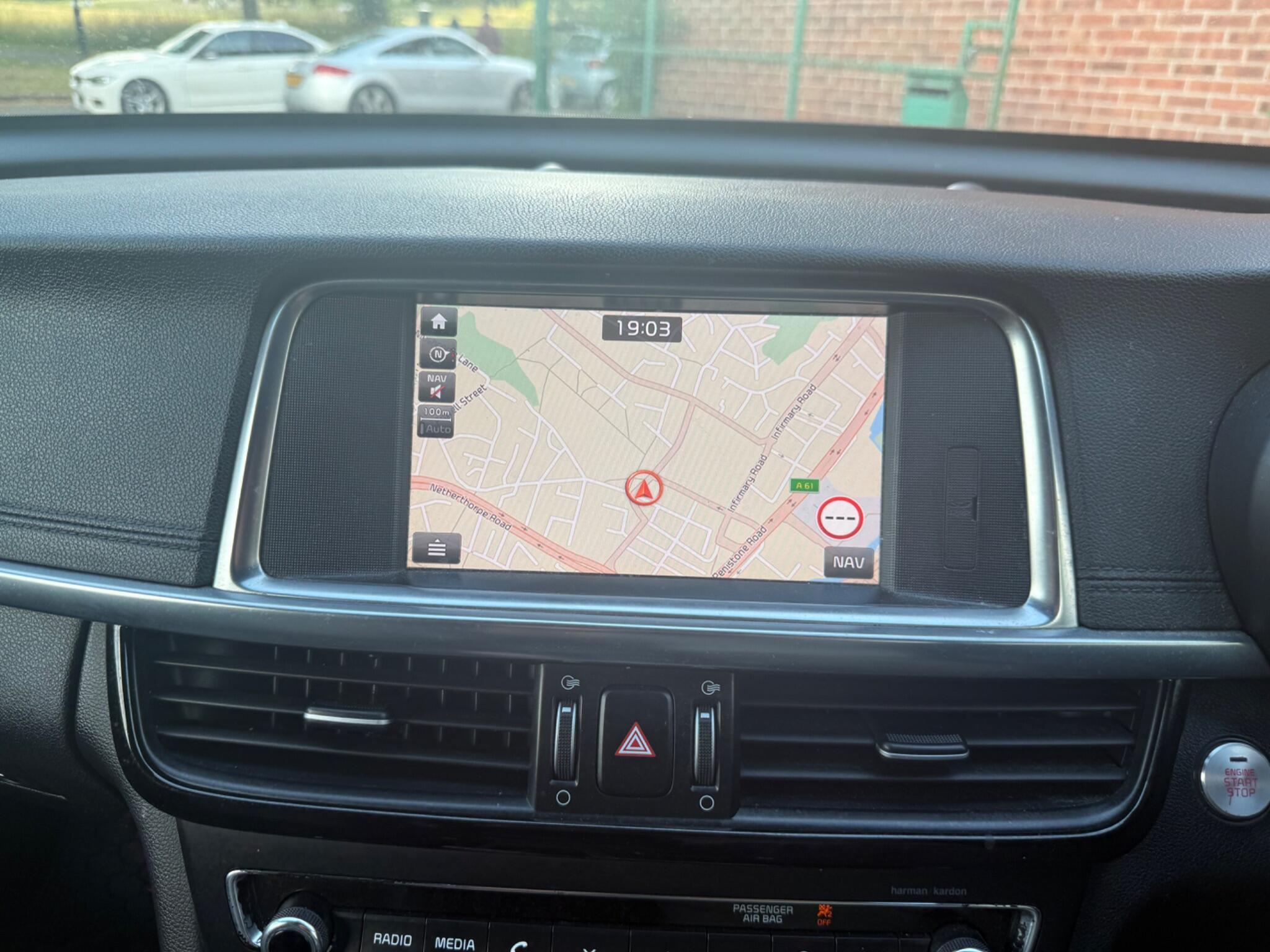 Kia Optima - Image 18