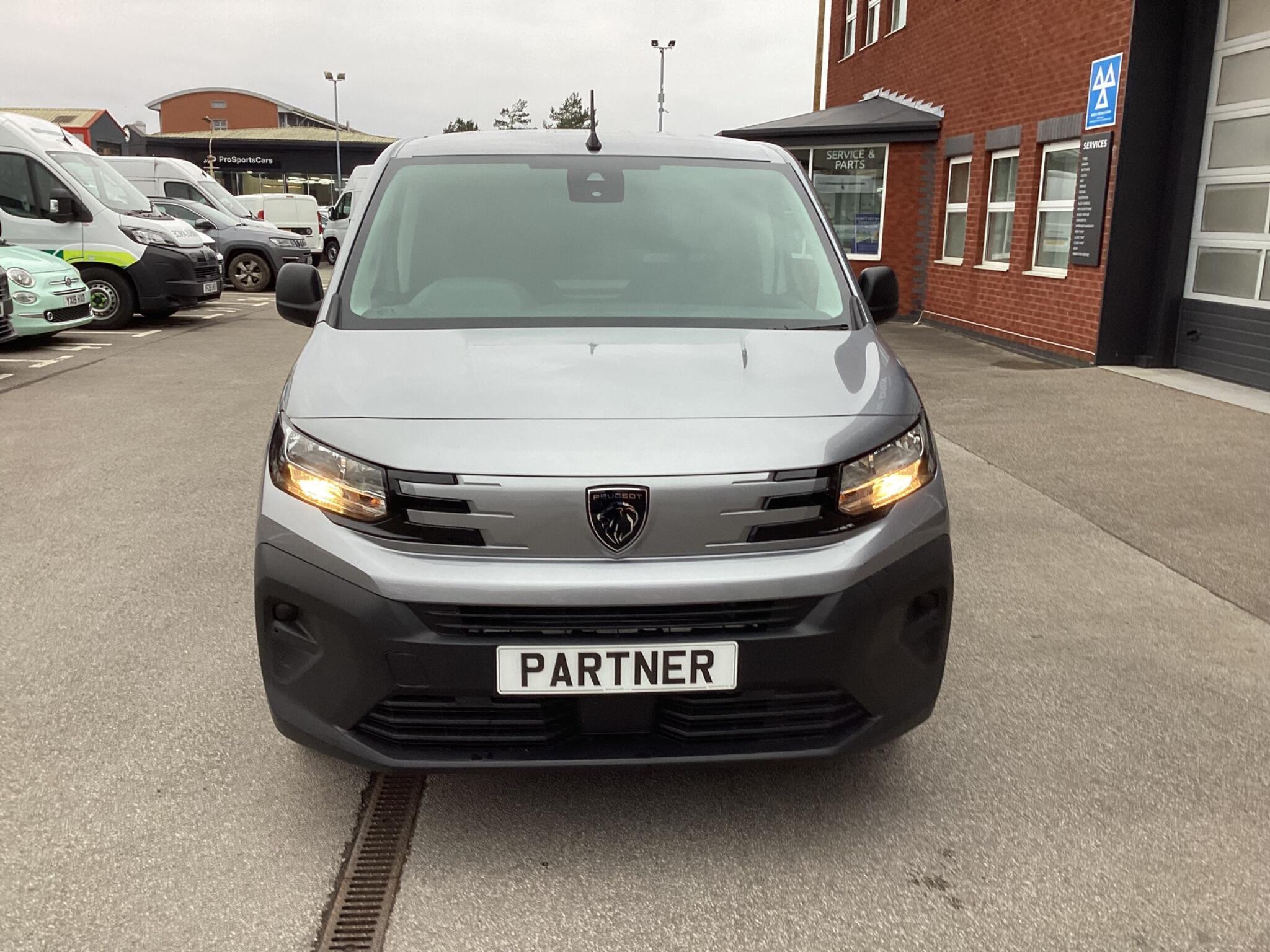 Peugeot Partner - Image 2