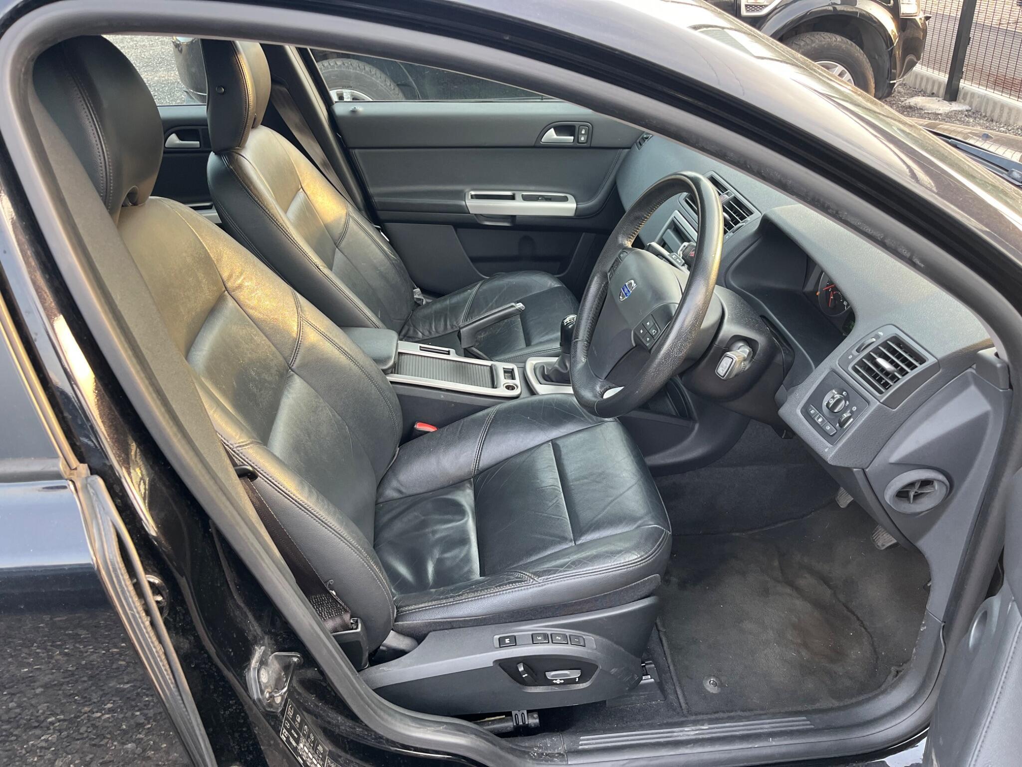 Volvo V50 - Image 11