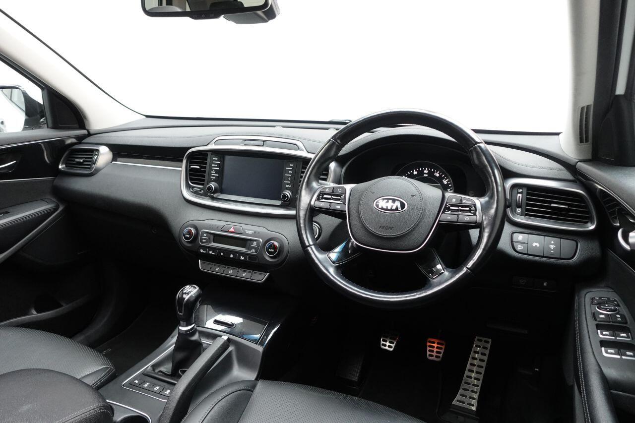 Kia Sorento - Image 15